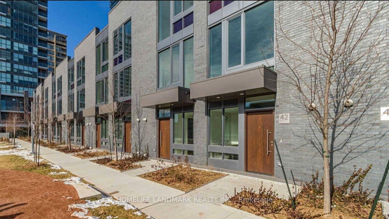 26 Sonic Way, Toronto — Condo Town for lease, photo 1