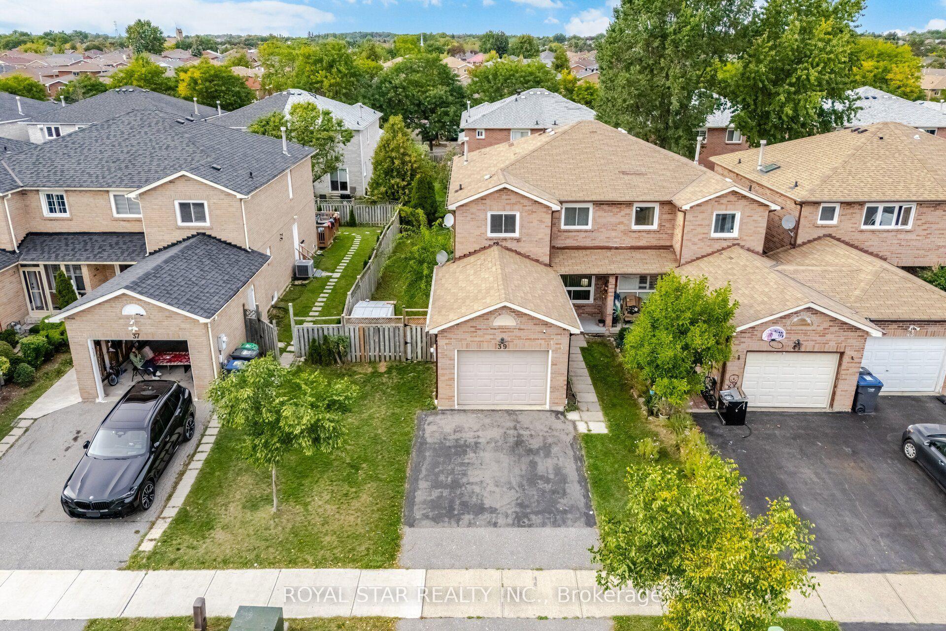 39 Ebby Avenue E, Brampton — Townhouse for sale, photo 1