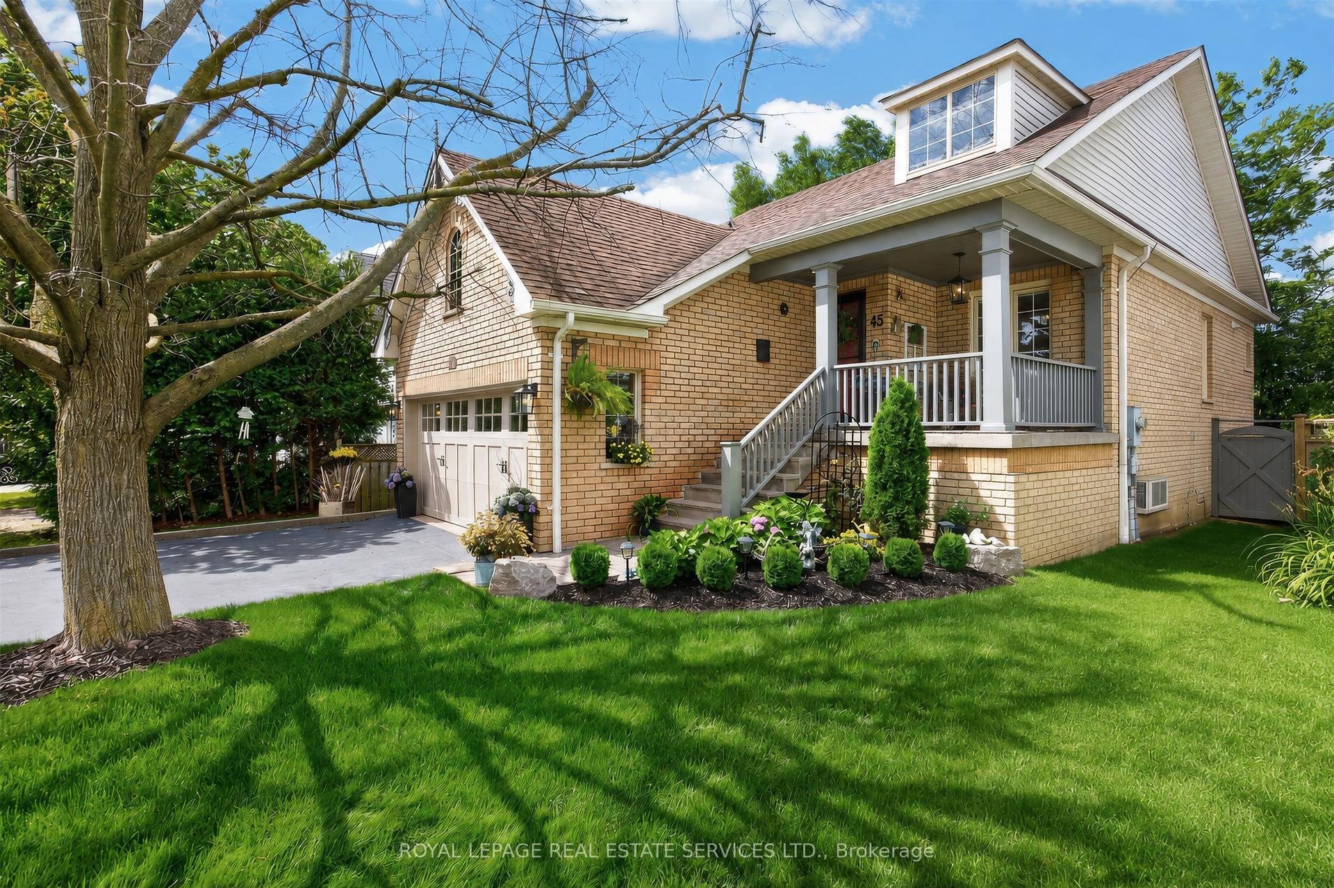 45 Rosemarie Crescent, Whitby — Detached for sale, photo 1