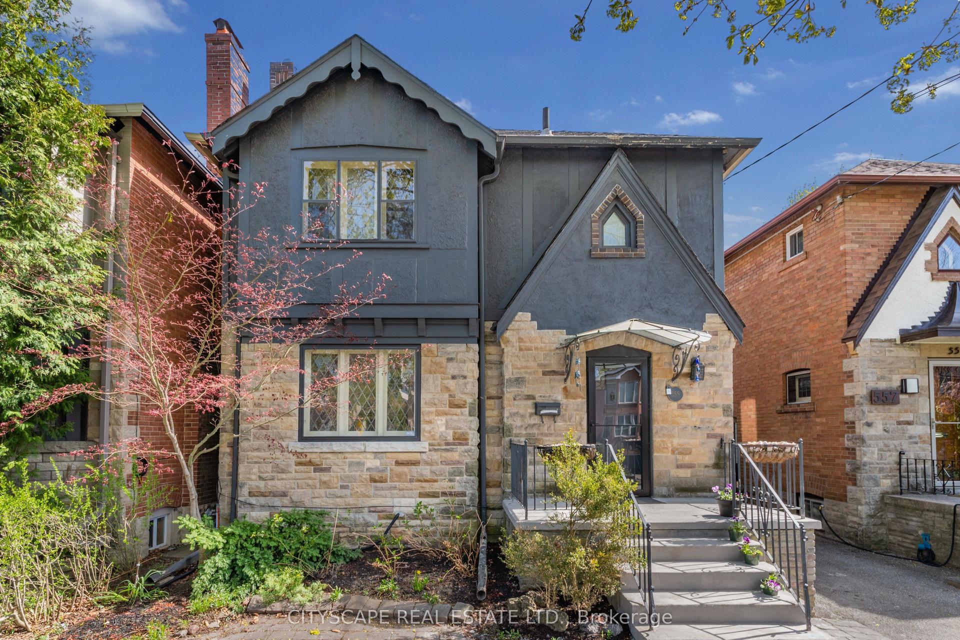 555 Castlefield Avenue — photo 1