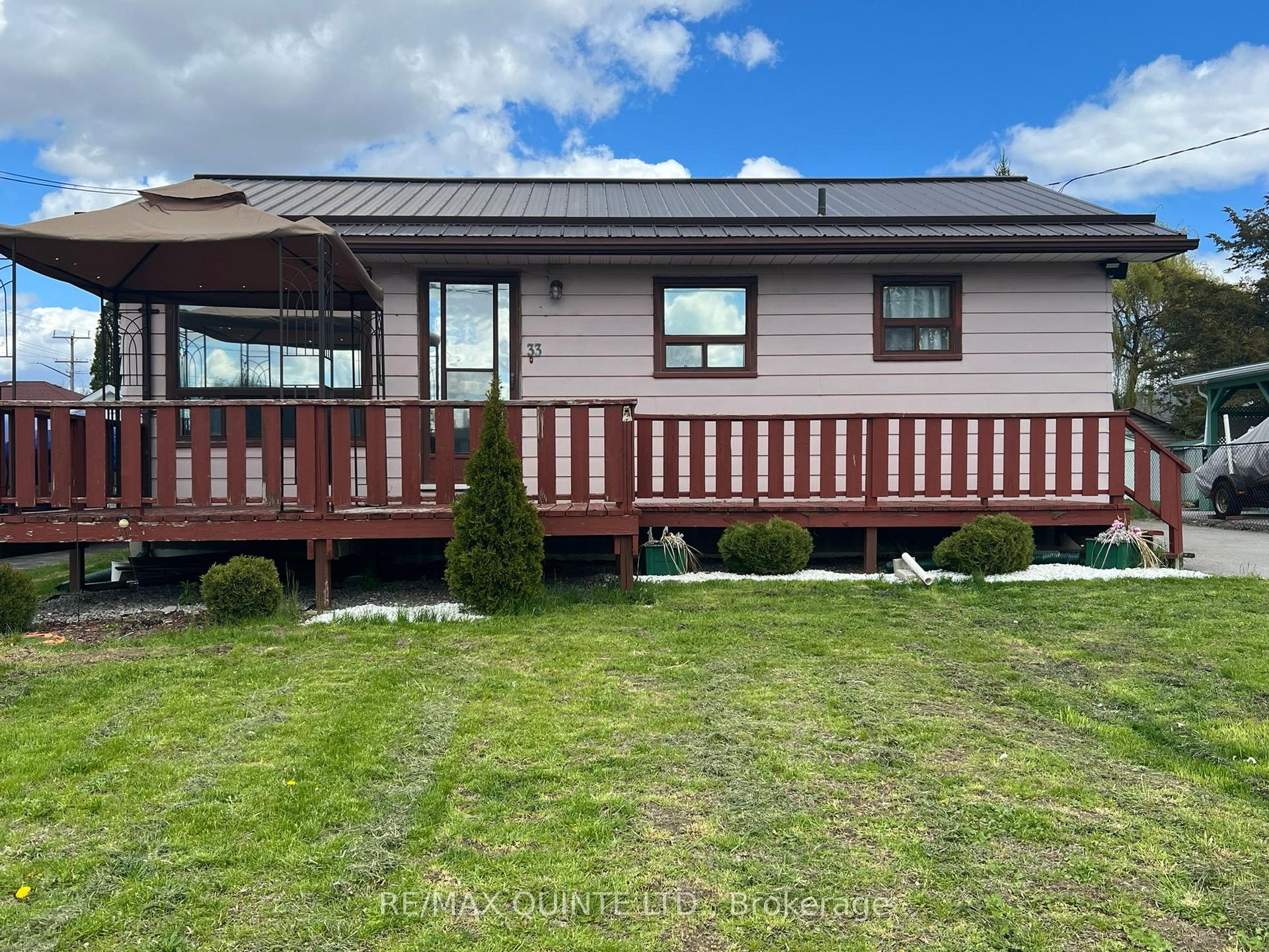 33 Ramsay Avenue — photo 1