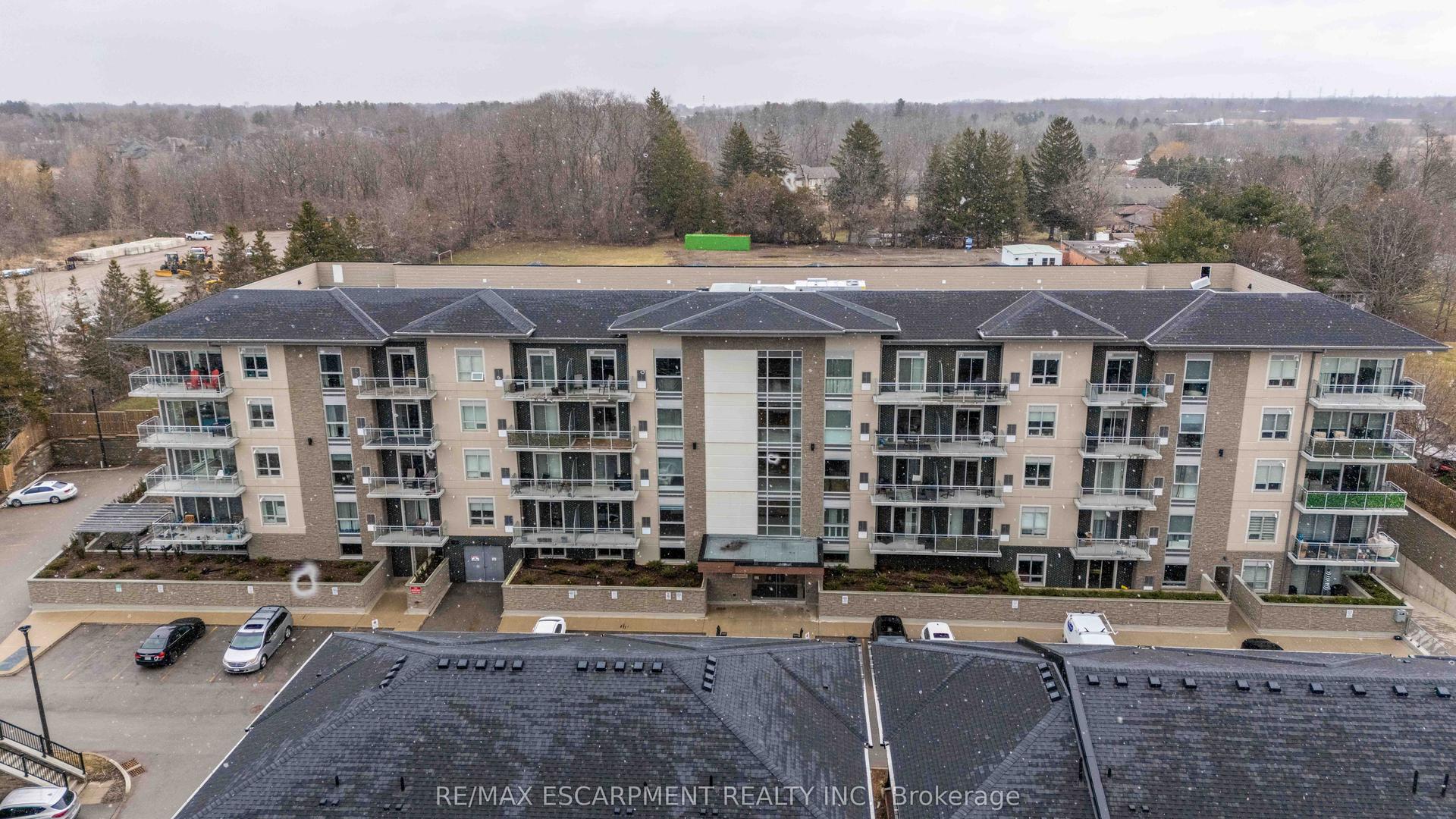 16 Markle Crescent 504 #504 — photo 1