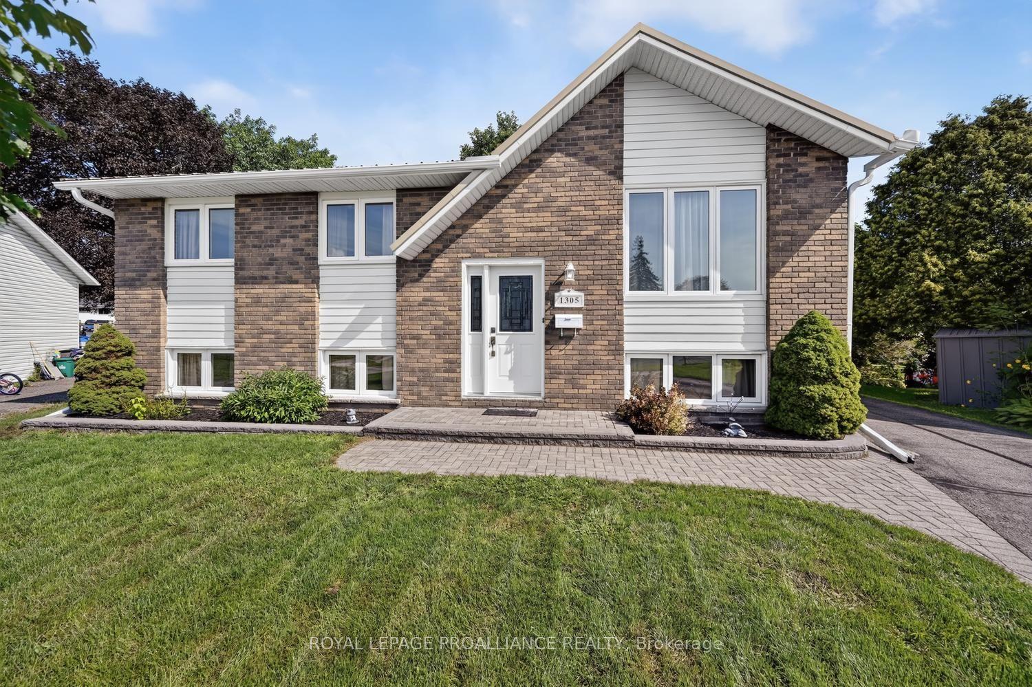 1305 Brockmount Place, Brockville — Detached for sale, photo 1