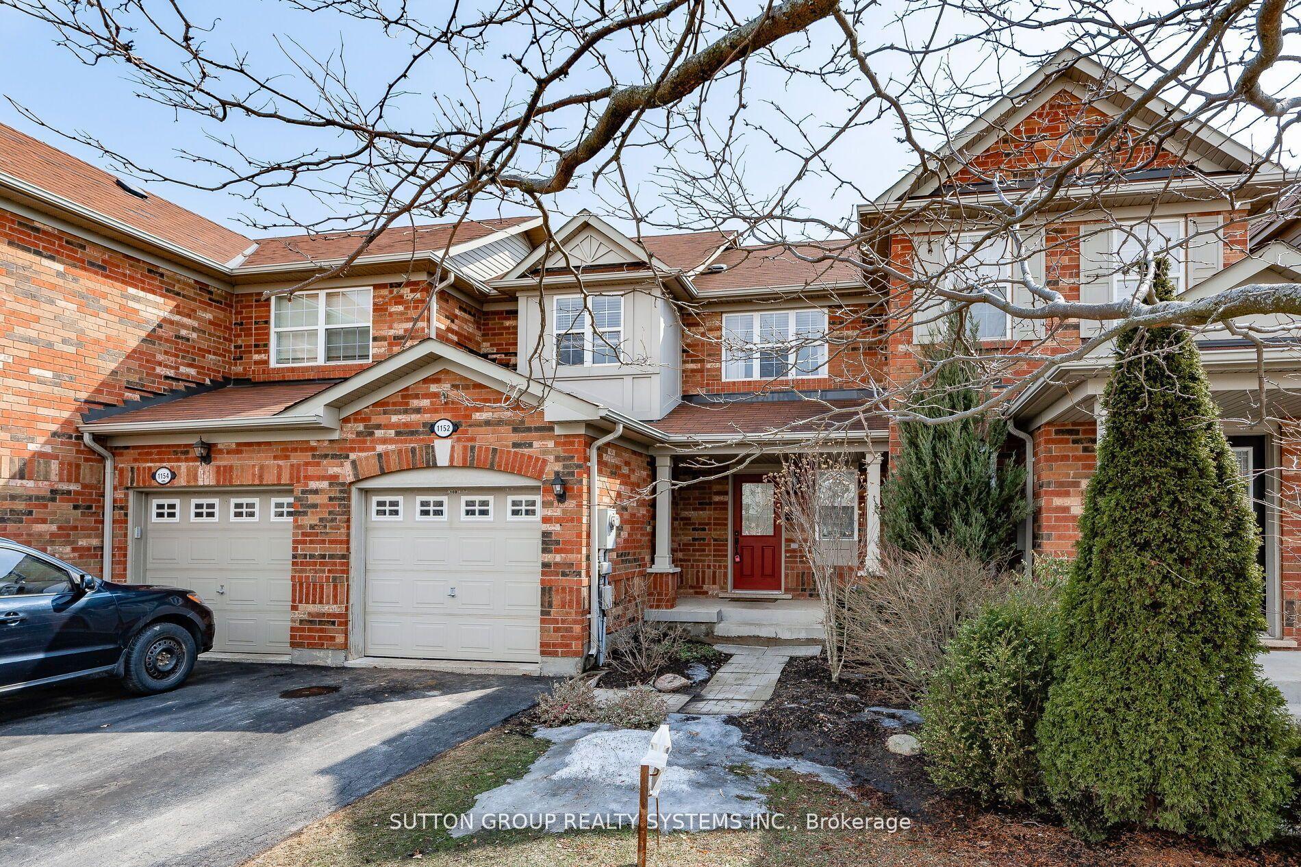 1152 Riddell Crescent — photo 1