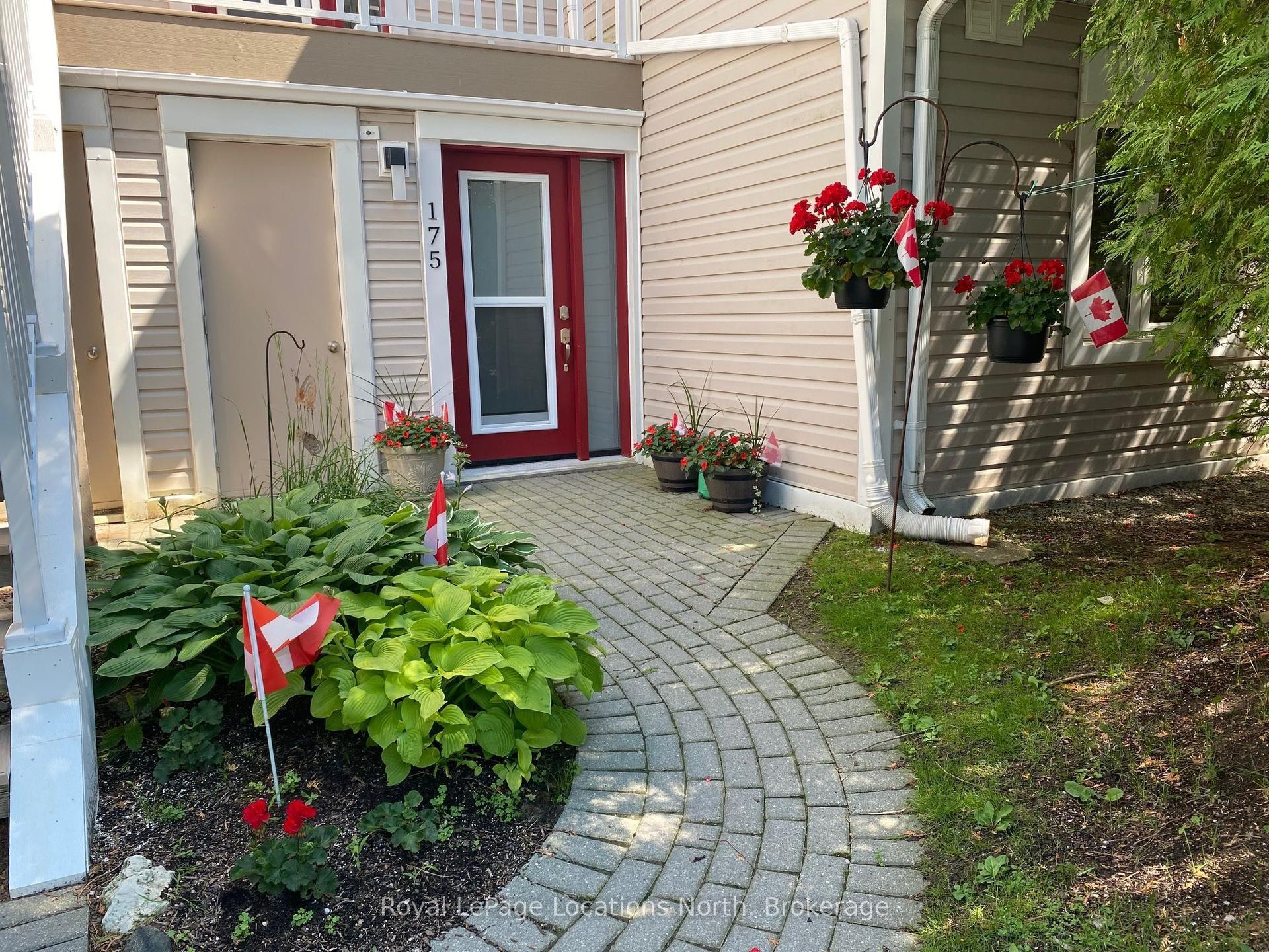 49 Trott Boulevard 175 #175, Collingwood — Condo Town for lease, photo 1
