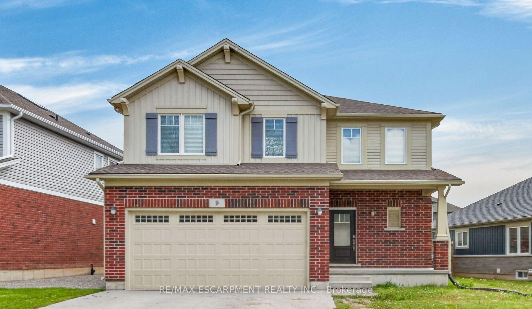 9 Winterberry Boulevard — photo 1