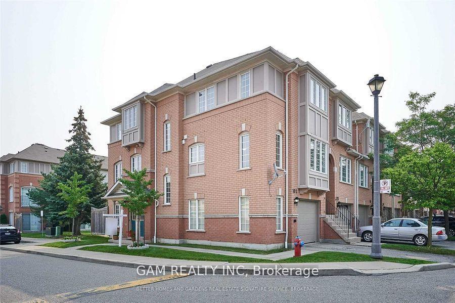 5030 Heatherleigh Avenue NE 101 #101 — photo 1