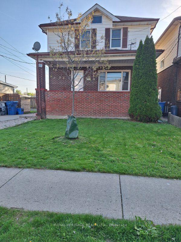 1165 Elm Avenue — photo 1