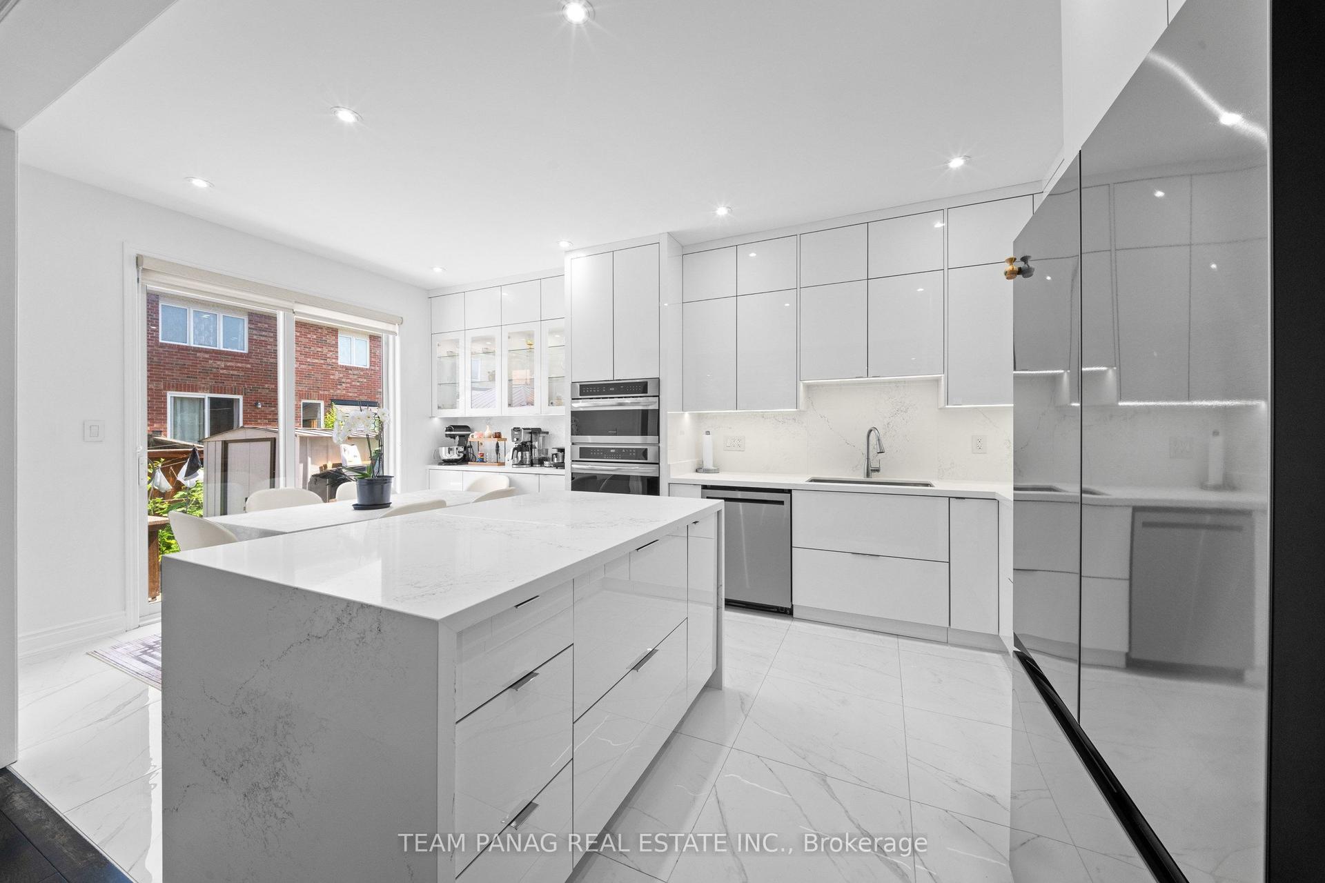 13 Seafair Crescent, Brampton — Detached for sale, photo 1