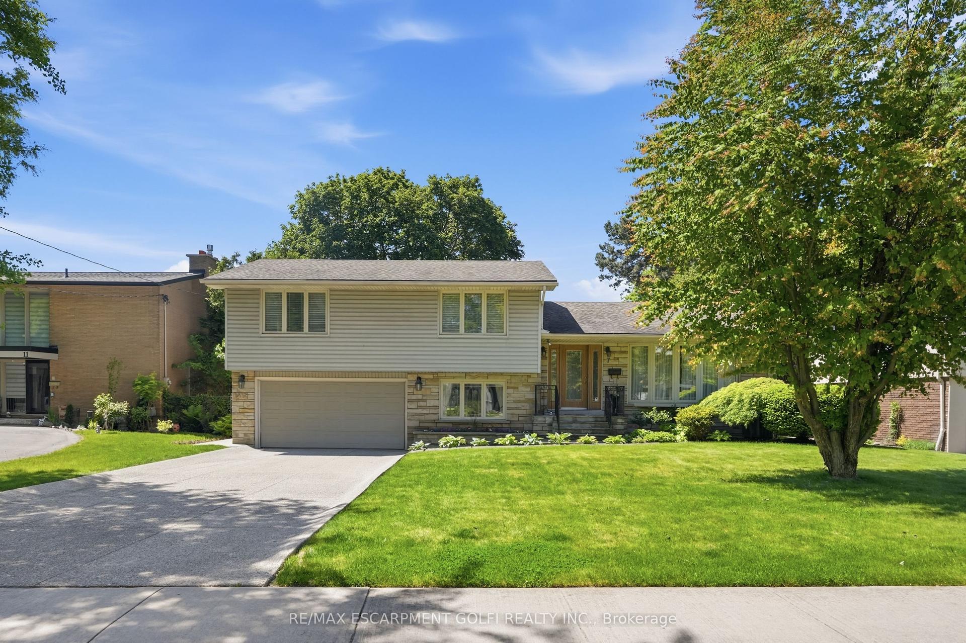 7 Braemar Place — photo 1