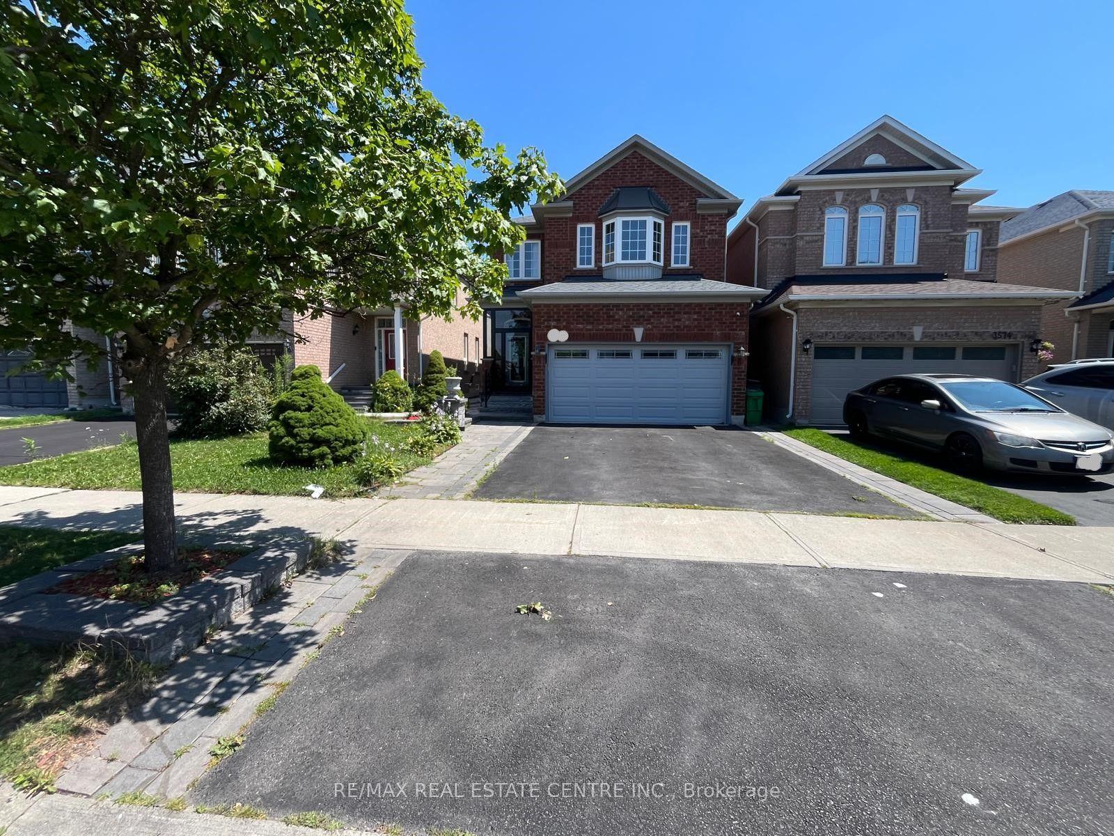 3570 Fountain Park Avenue, Mississauga — Detached for lease, photo 1