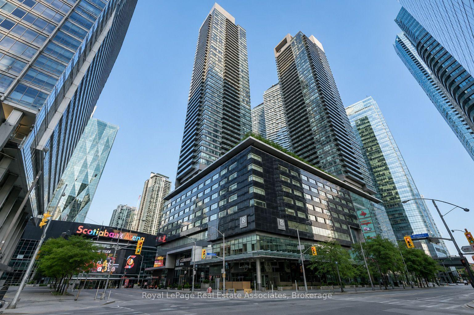 65 Bremner Boulevard 4211 #4211, Toronto — Condo for lease, photo 1