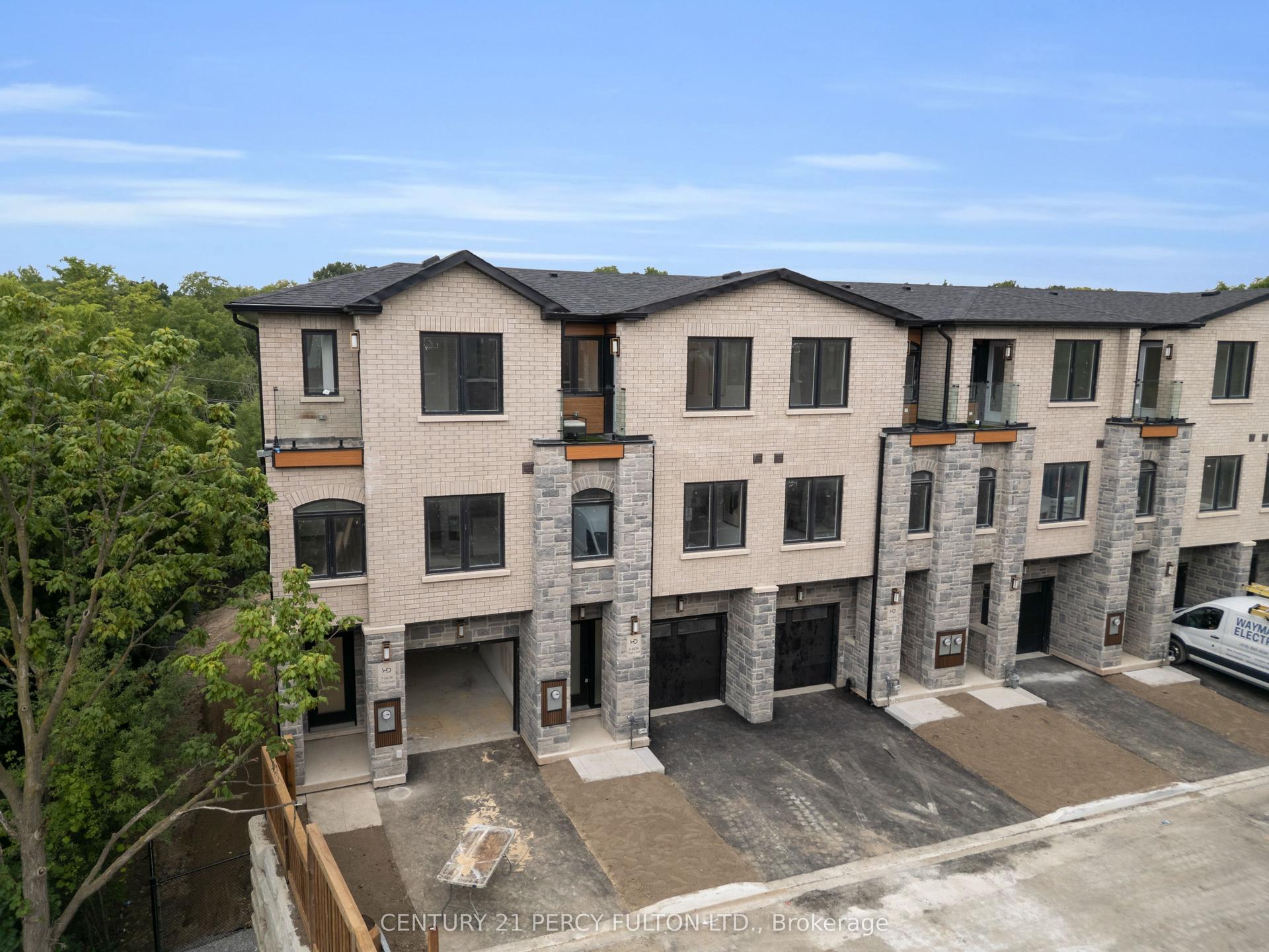 6636 Clock Court 8 #8, Mississauga — Condo Town for sale, photo 1