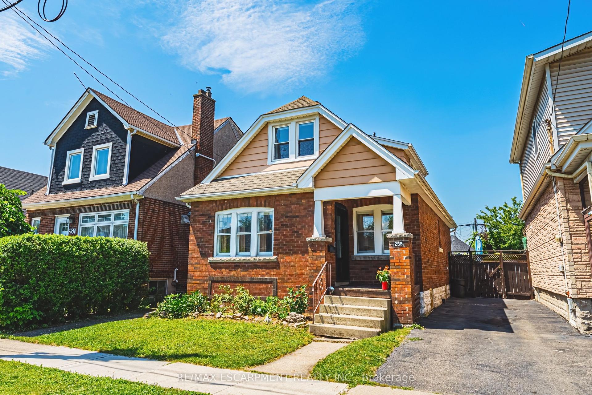 255 Weir Street N, Hamilton — Detached for sale, photo 1