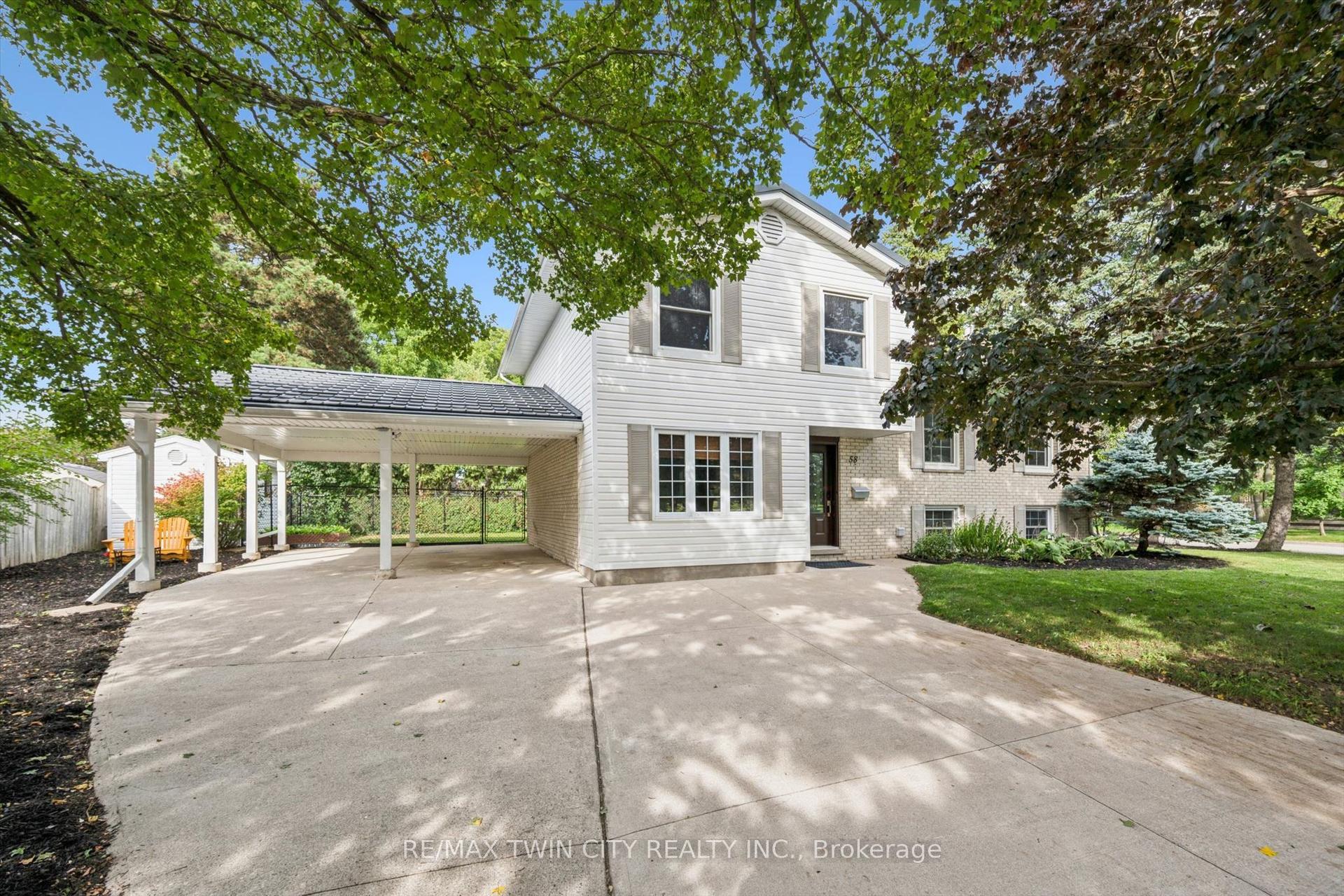 58 Bradley Drive, Kitchener — Detached for sale, photo 1