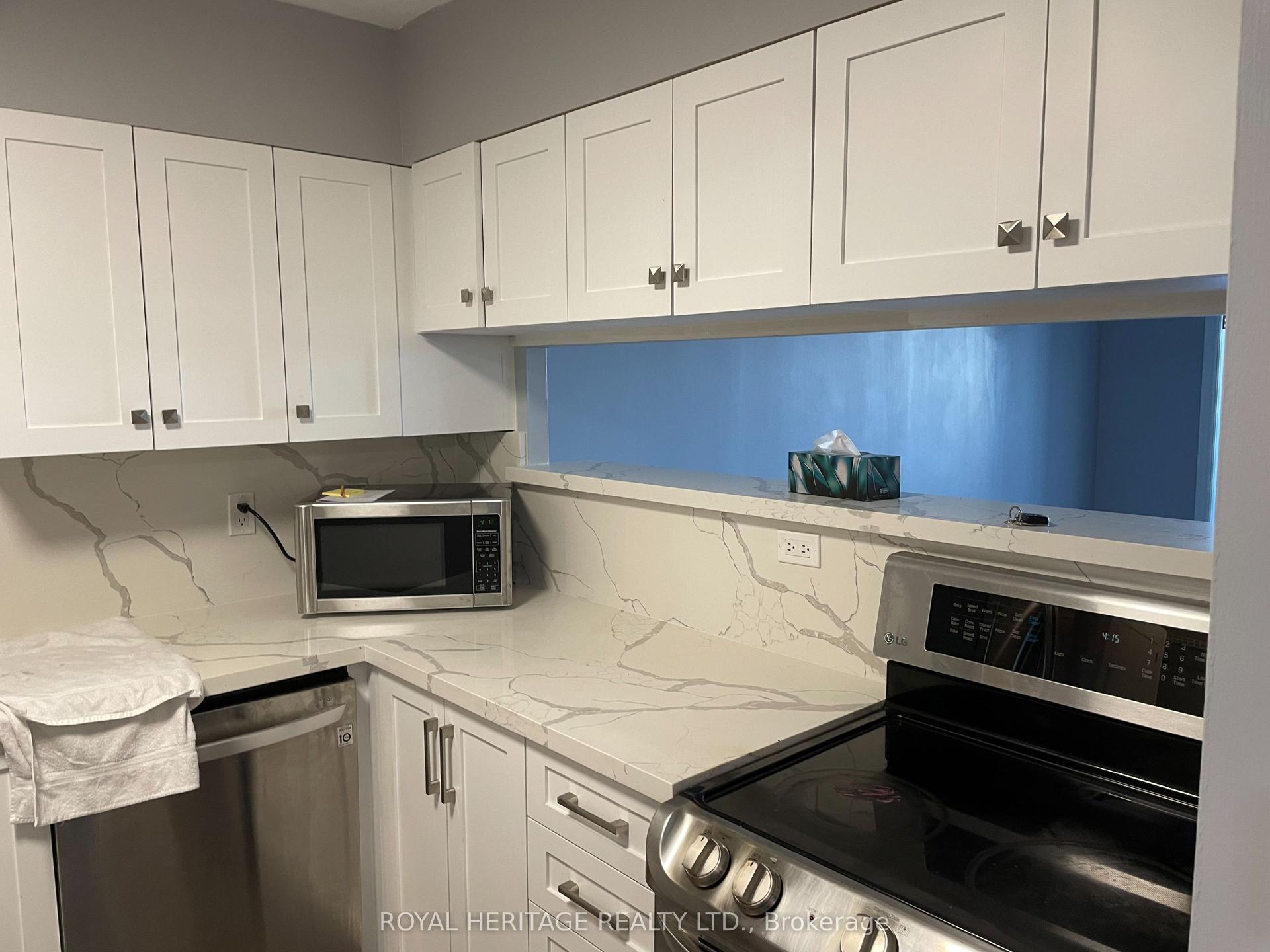 1890 Valley Farm Road 402 #402, Pickering — Condo for lease, photo 1