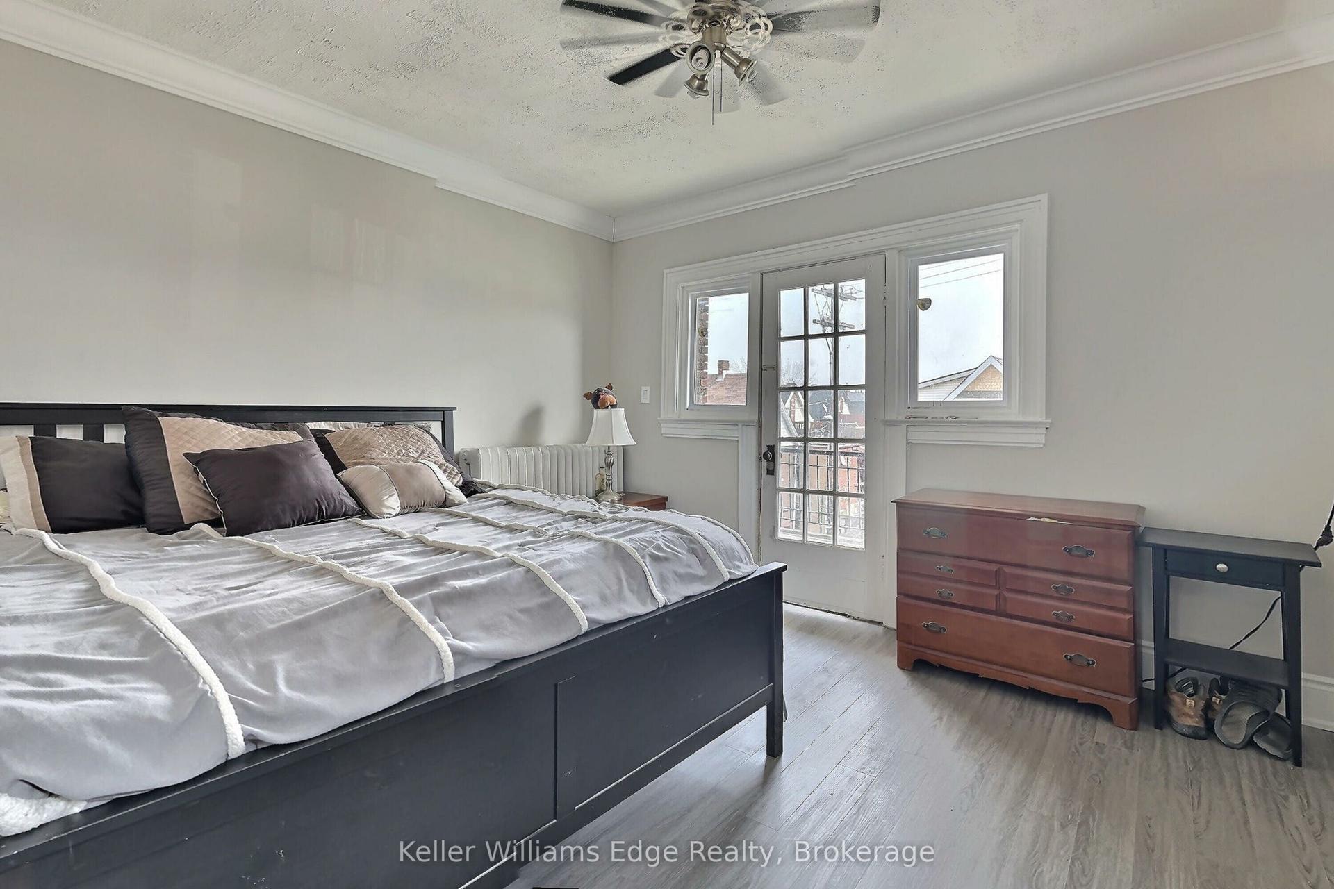 8 Tisdale Street S 5 #5, Hamilton — Multiplex for lease, photo 1
