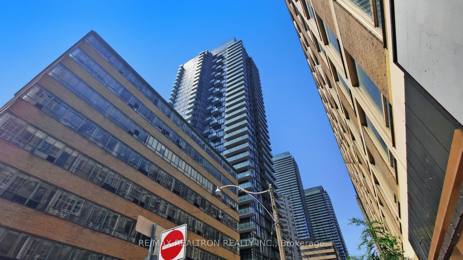 75 St Nicholas Street 3208 #3208, Toronto — Condo for sale, photo 1