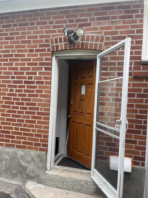 67 Kelsonia Avenue Bsmt #Bsmt, Toronto — Detached for lease, photo 1