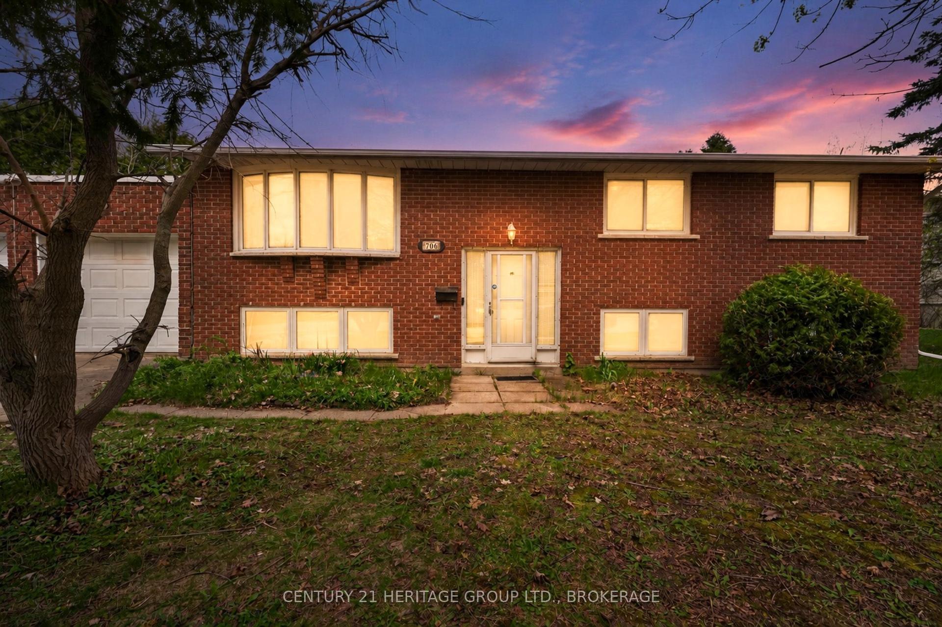 706 High Gate Park Drive — photo 1