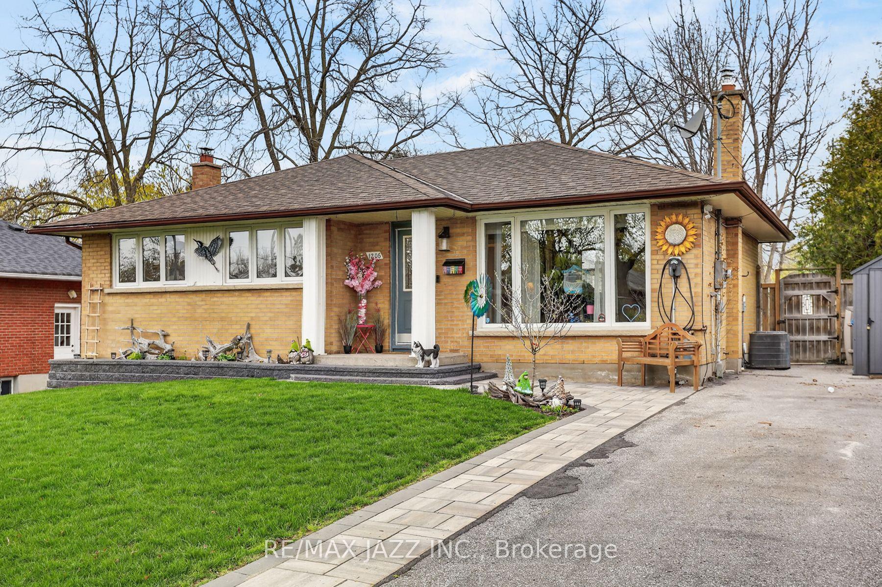 1206 Belvedere Avenue — photo 1