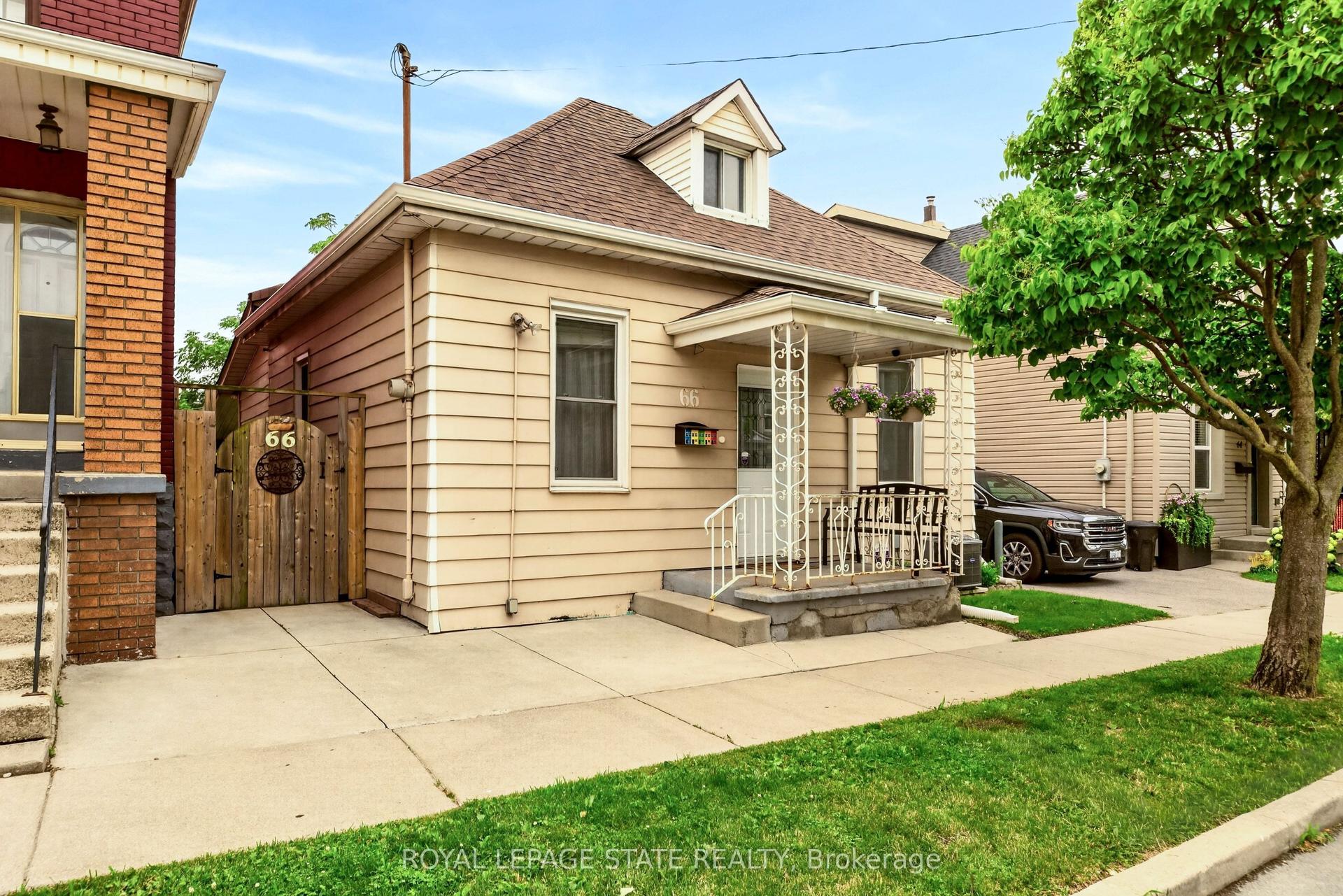 66 Beechwood Avenue, Hamilton — Detached for sale, photo 1