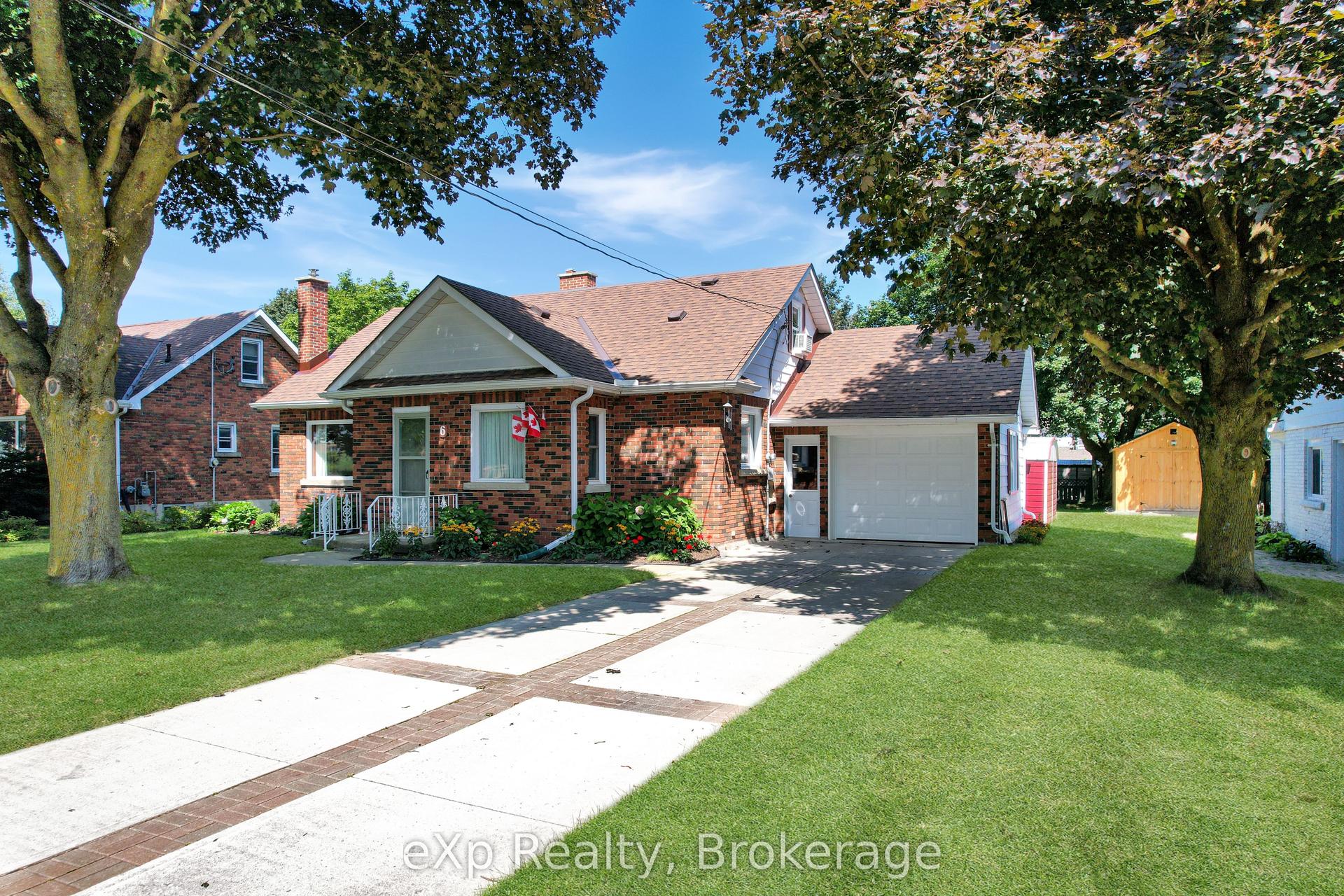 6 Johnstone Boulevard, Brockton — Detached for sale, photo 1
