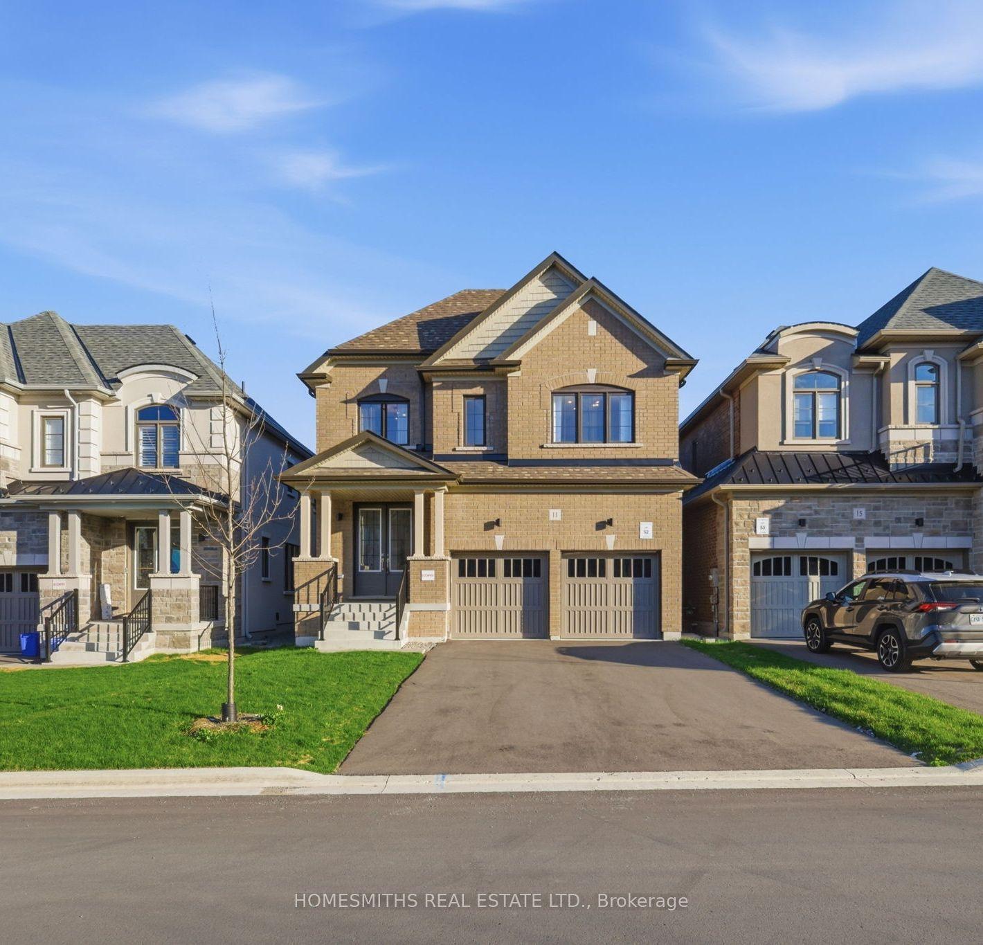 11 Northrop Avenue — photo 1