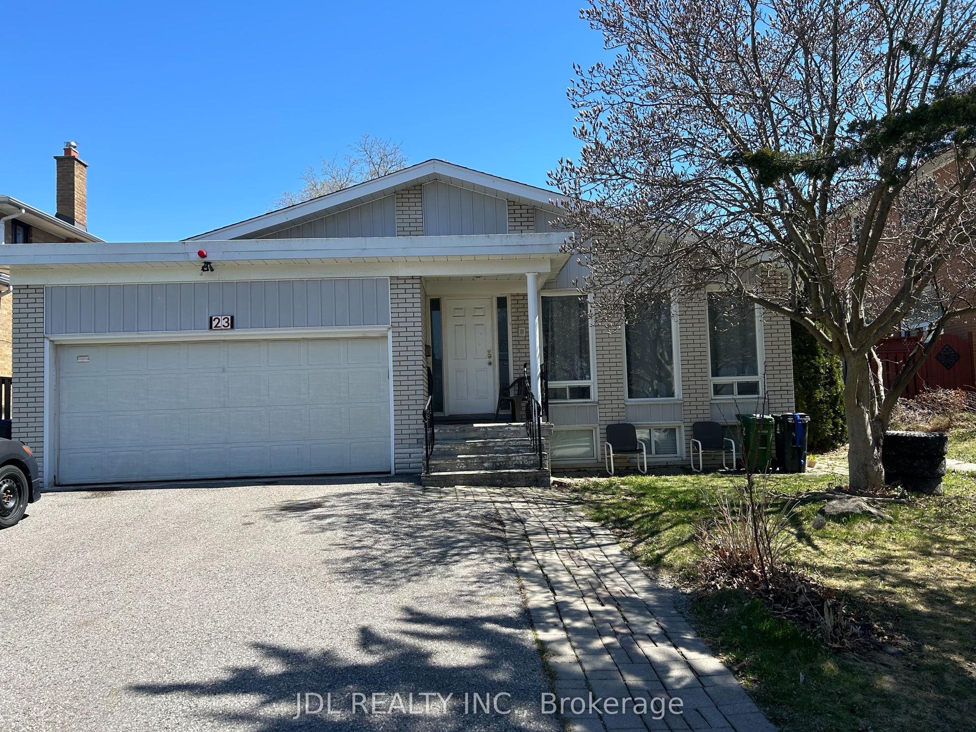23 Pineway Blvd Boulevard Bsmt Suite A #Bsmt Suite A — photo 1