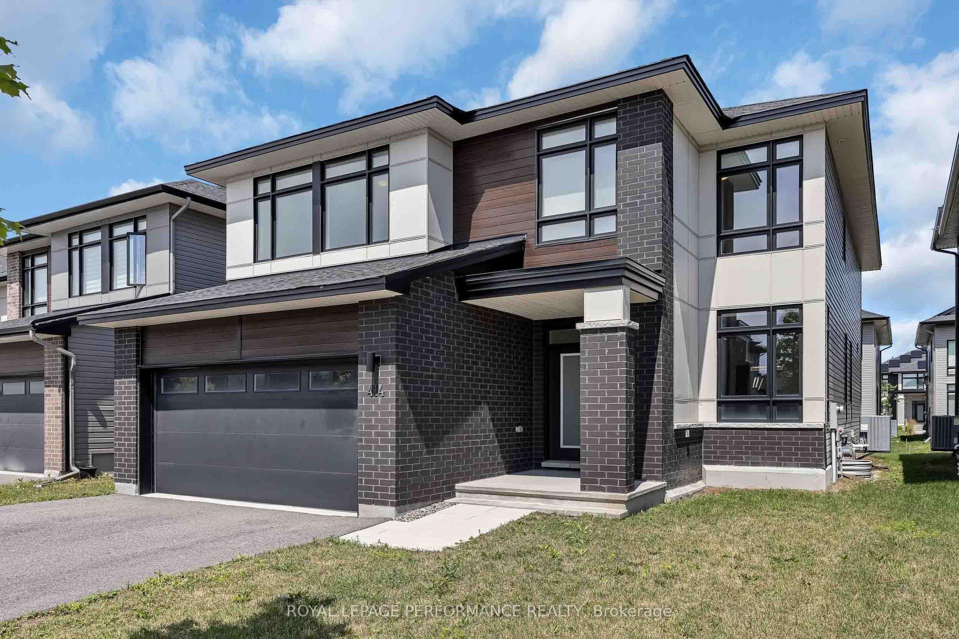 414 Longworth Avenue, Leitrim — Detached for sale, photo 1