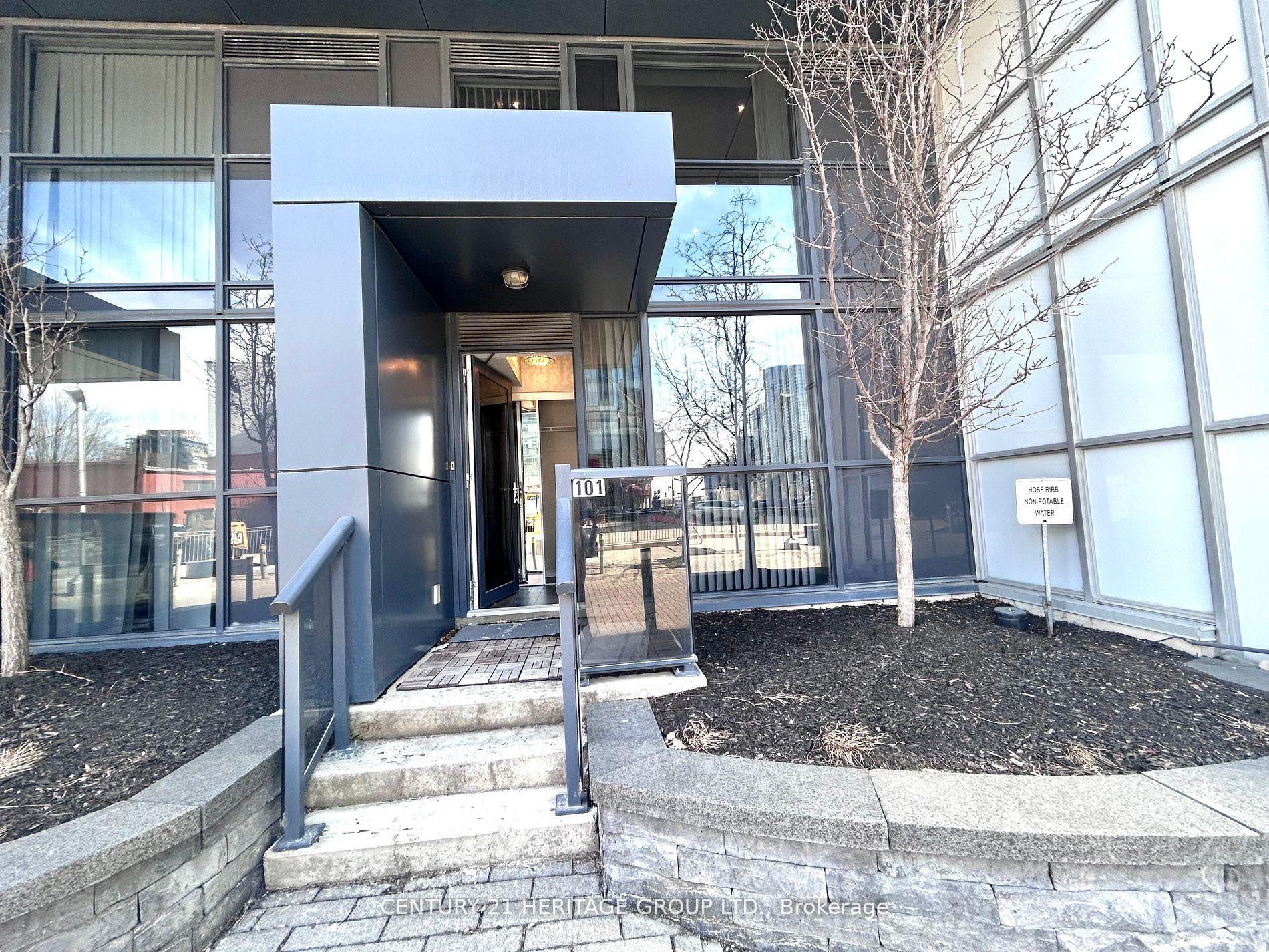 352 Front Street W 101 #101 — photo 1