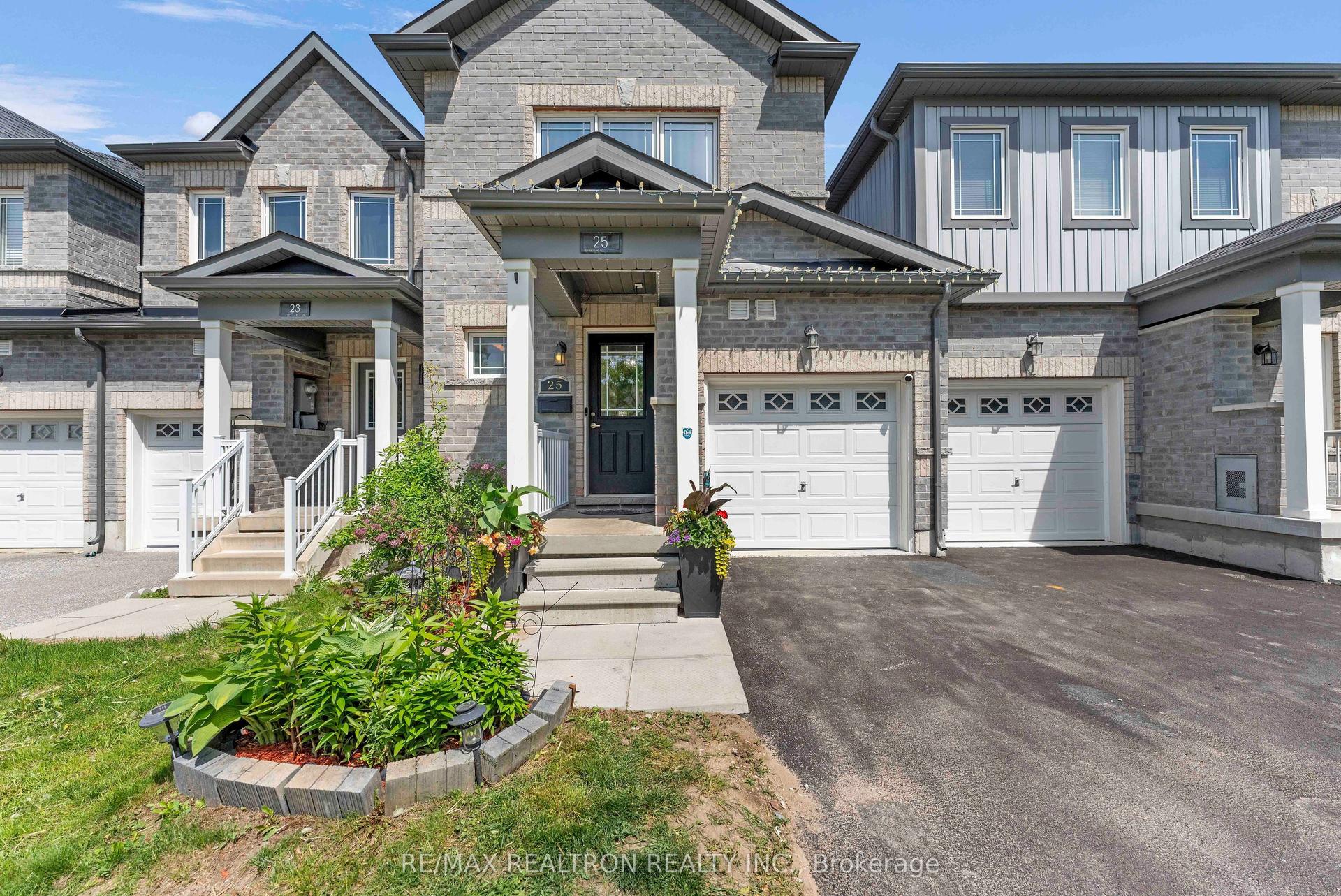 25 ROBINSON Street, Barrie — Townhouse for sale, photo 1