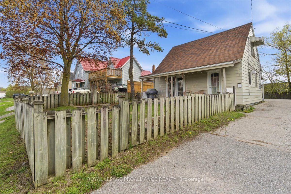 61 Delaney Street — photo 1