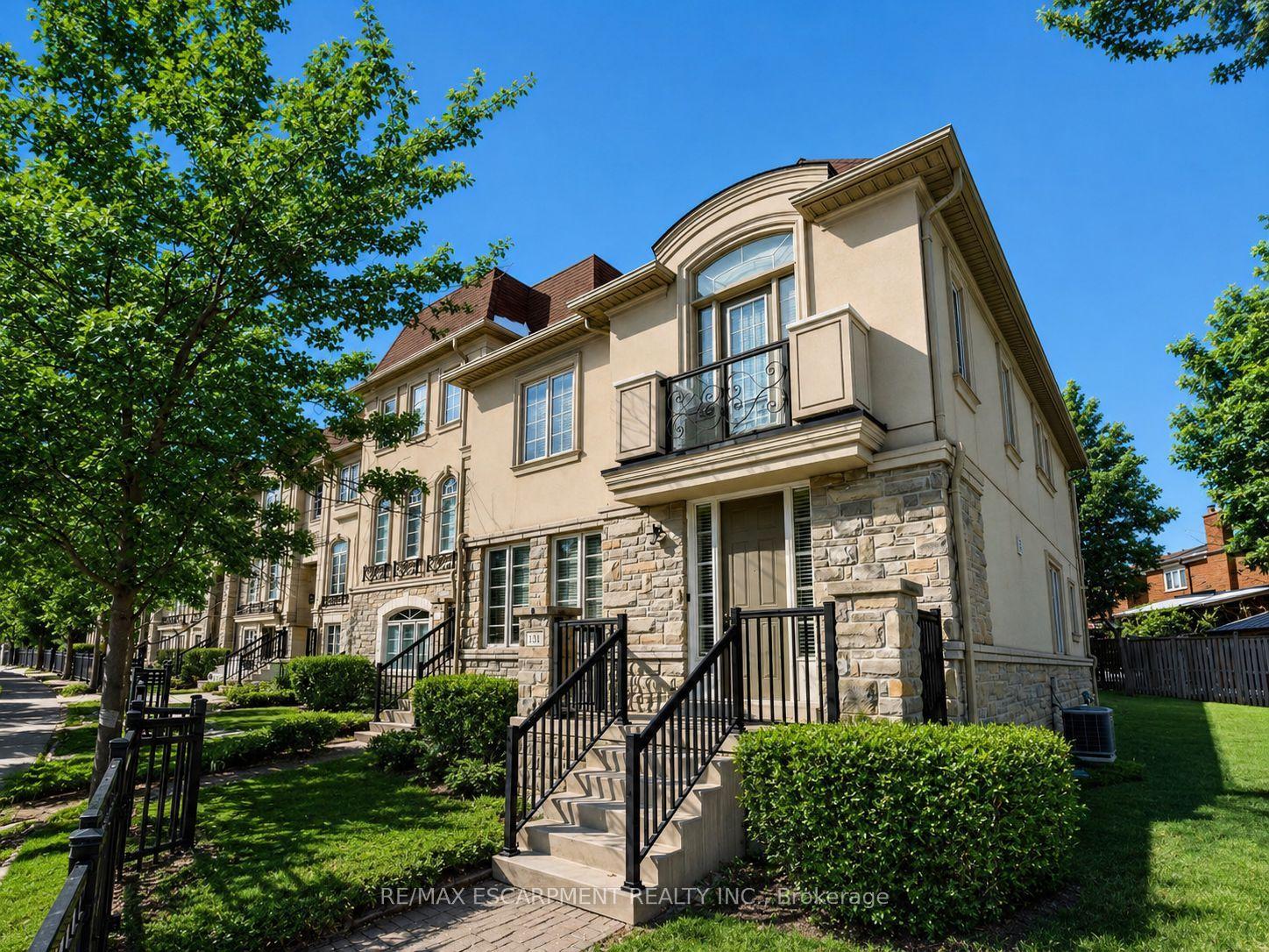131 Robert Speck Parkway — photo 1