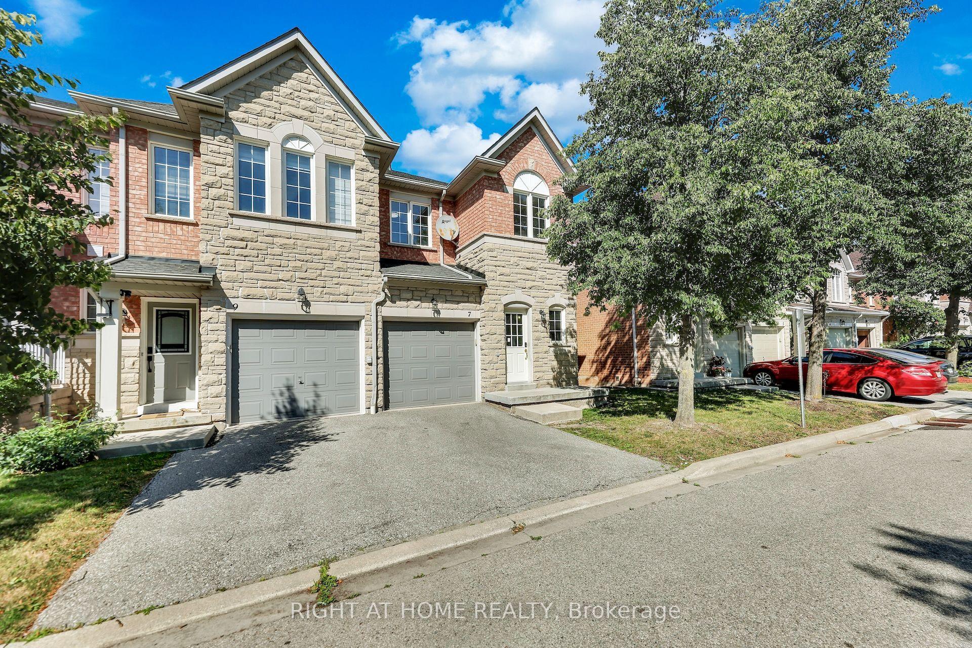 5260 Mcfarren Boulevard 7 #7, Mississauga — Condo Town for sale, photo 1