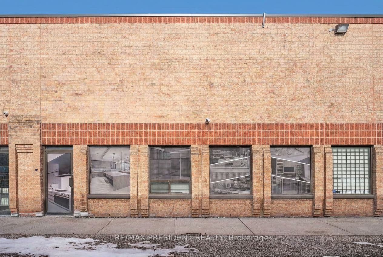 173 Advance Boulevard 27 #27 — photo 1