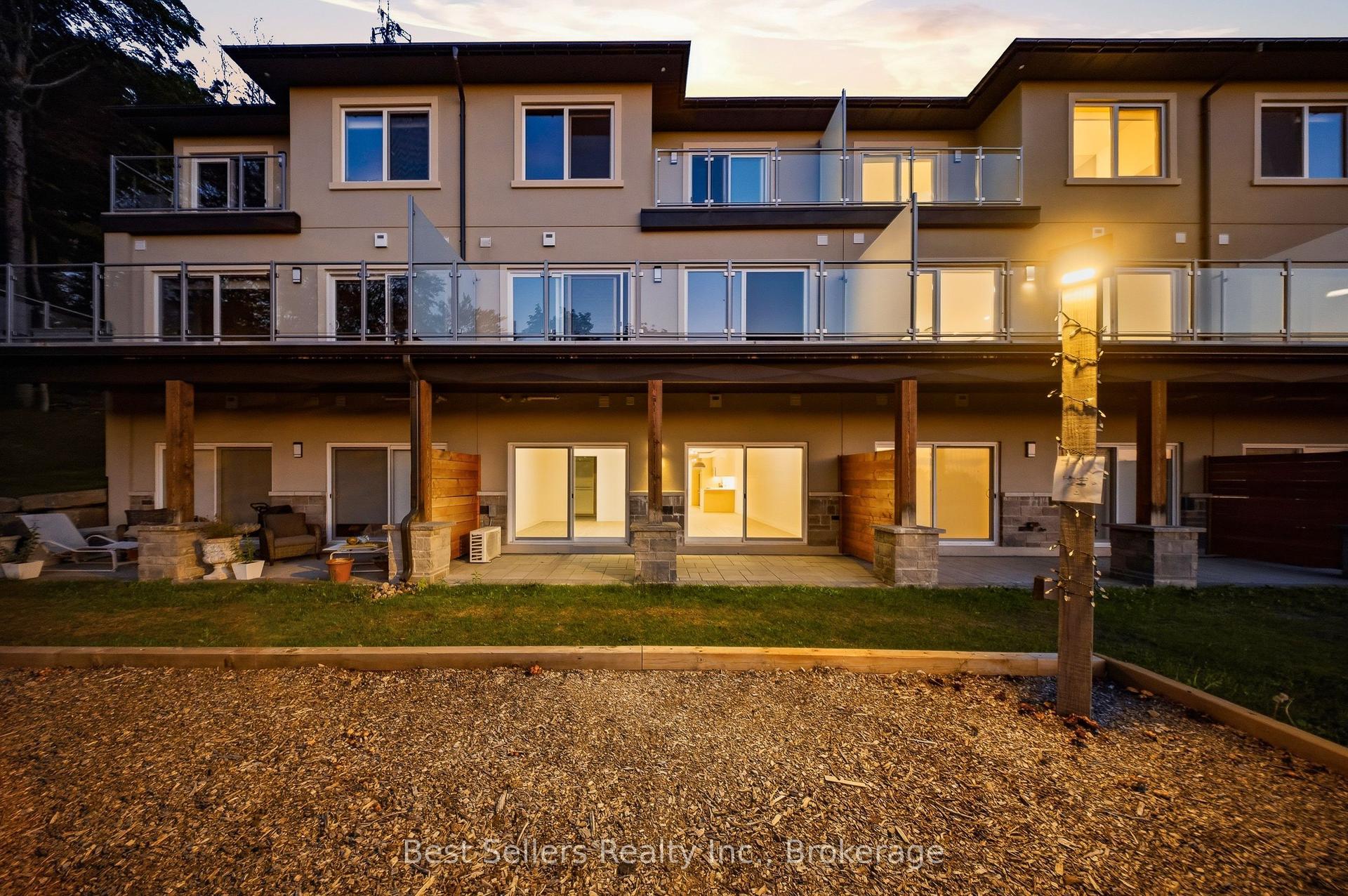 9 Horizon Lane 2 #2, Huntsville — Townhouse for lease, photo 1