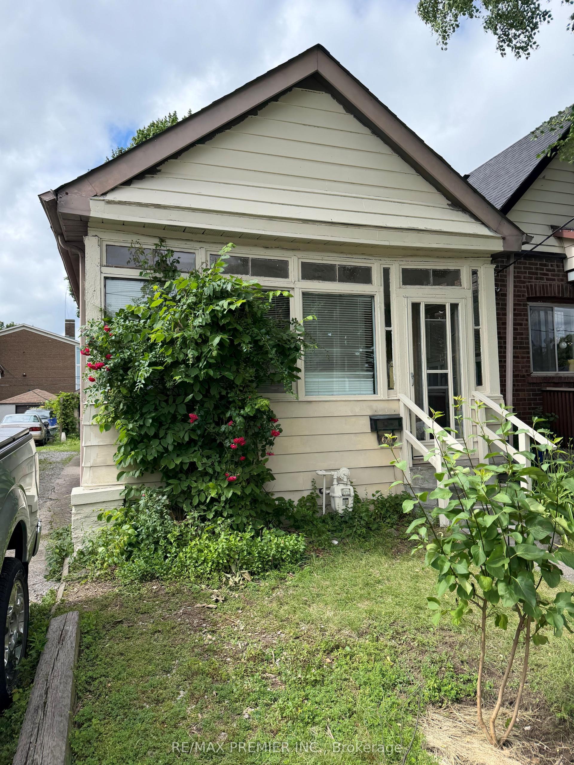 66 Lambton Avenue — photo 1
