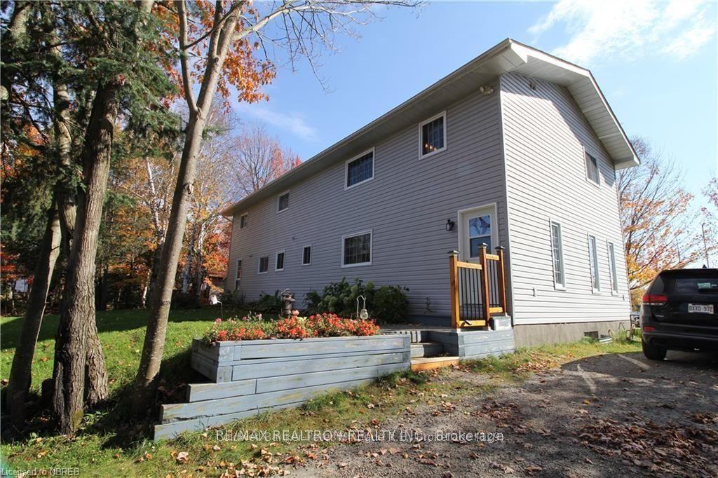 380 BEAVER Lane — photo 1