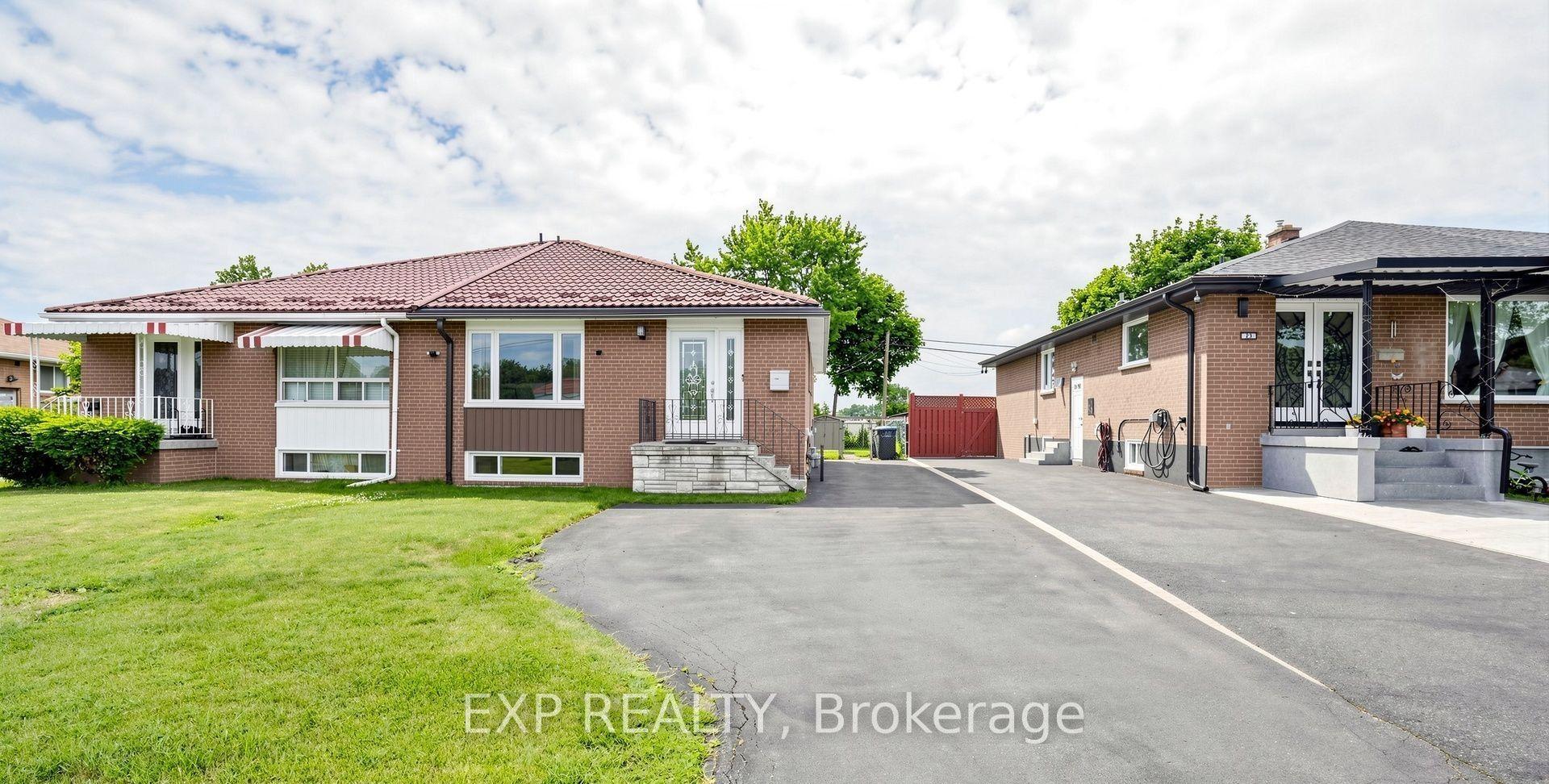 71 Addington Crescent Main #Main, Brampton — Semi-Detached for lease, photo 1