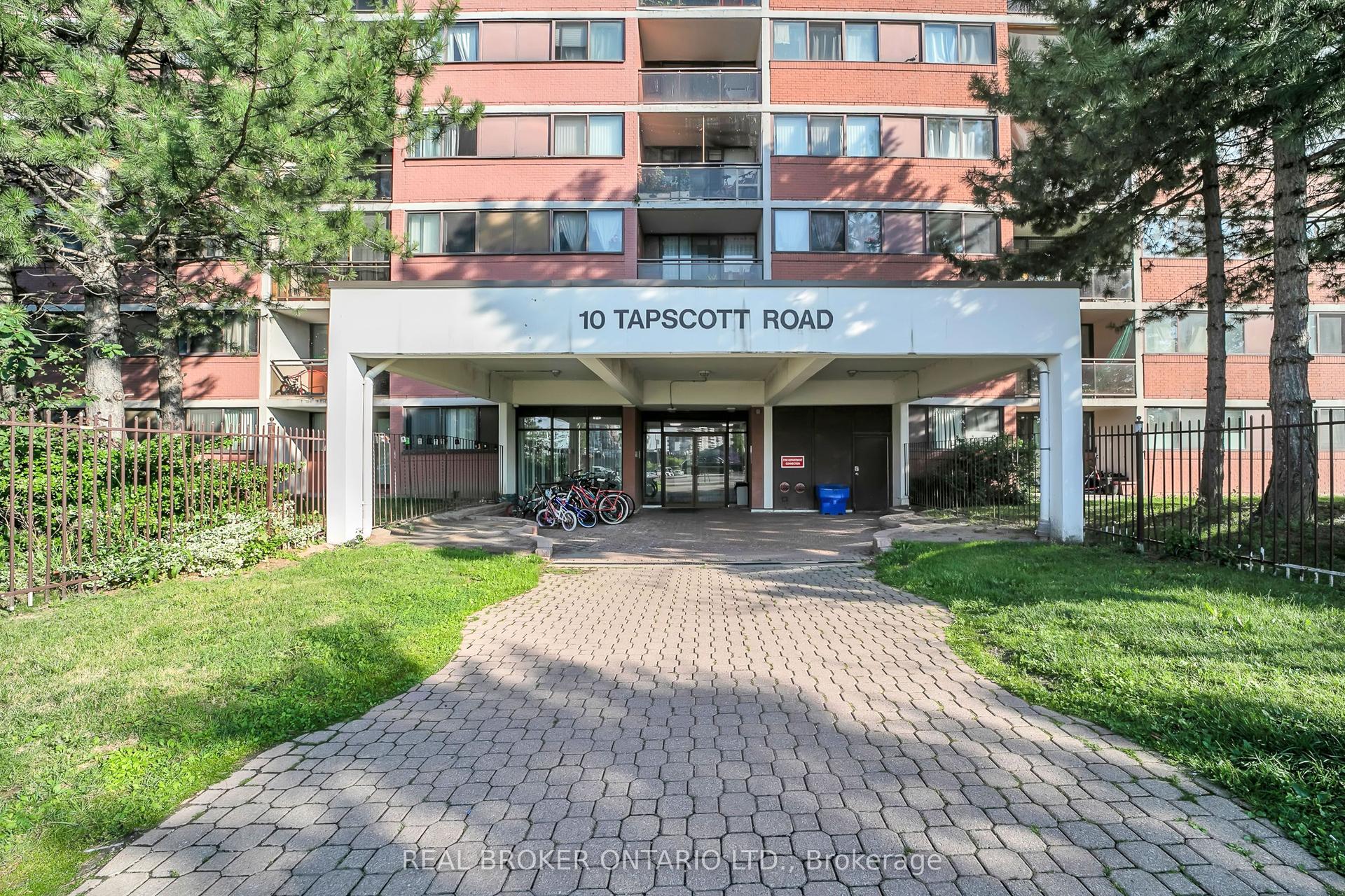 10 Tapscott Road 810 #810, Toronto — Condo for sale, photo 1