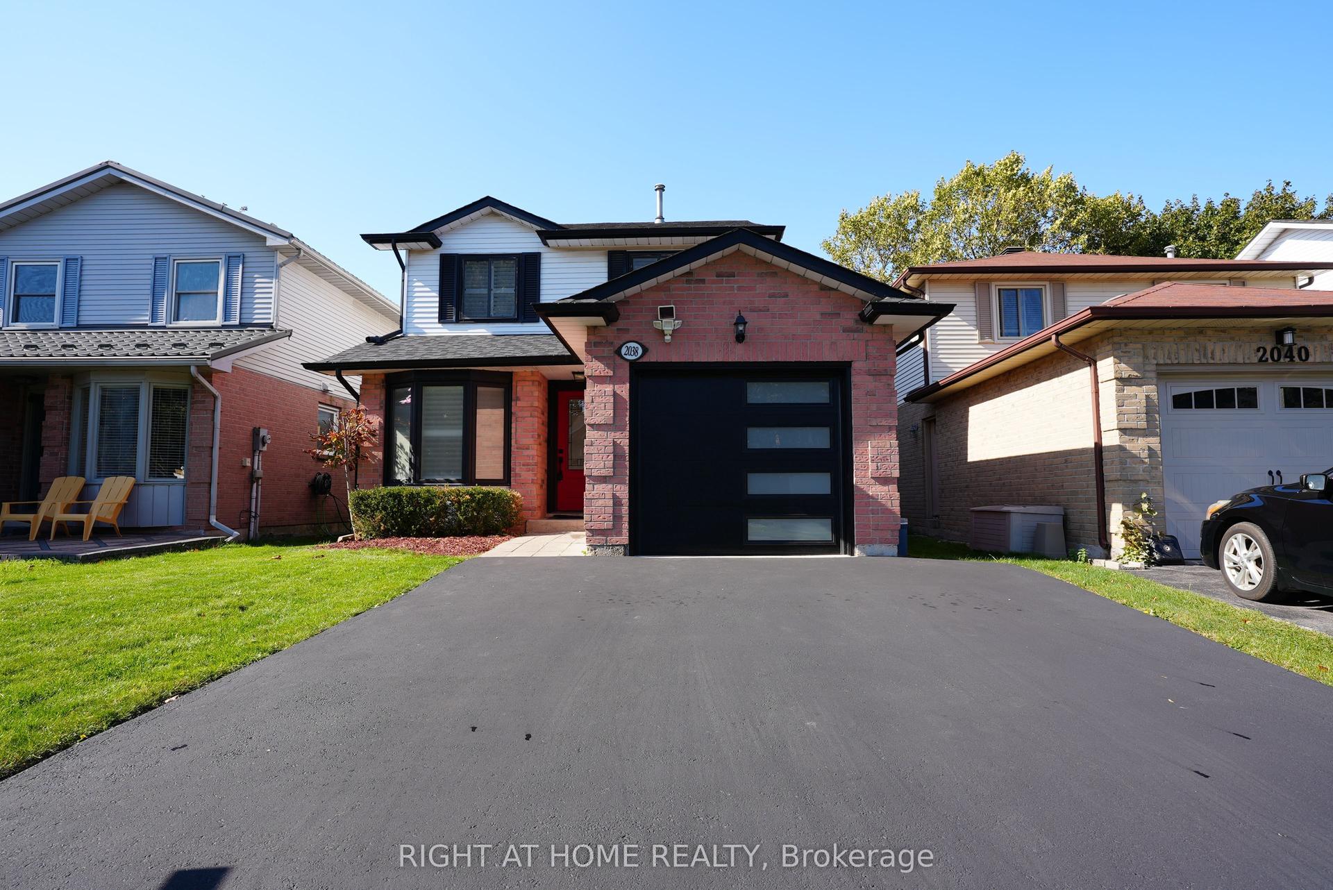2038 Chrisdon Road, Burlington — Detached for sale, photo 1