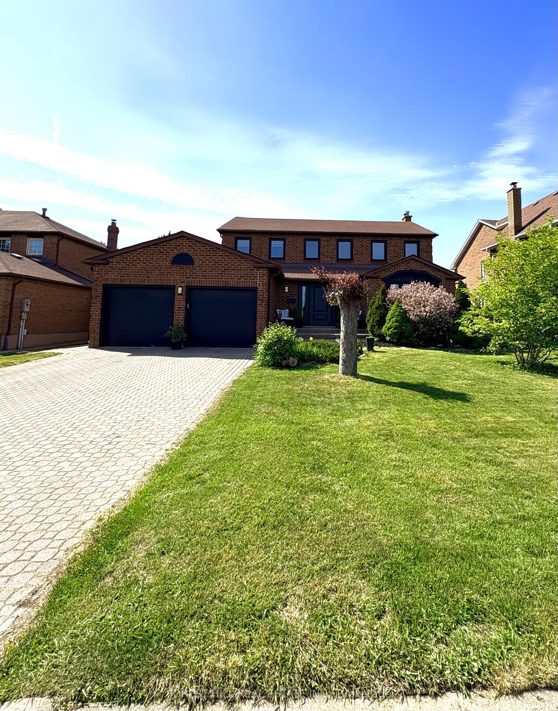 24 Lindhurst Street — photo 1