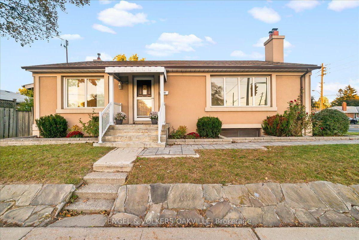 351 Renforth Drive, Toronto — Detached for sale, photo 1