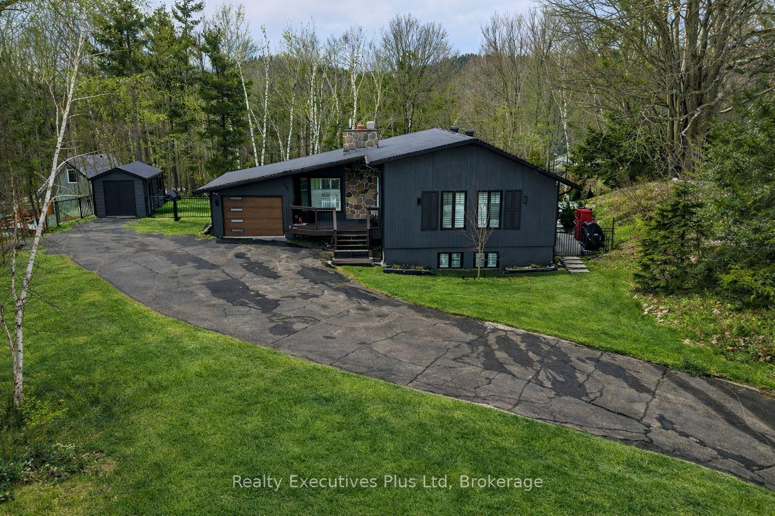 24 Birch Grove Drive — photo 1