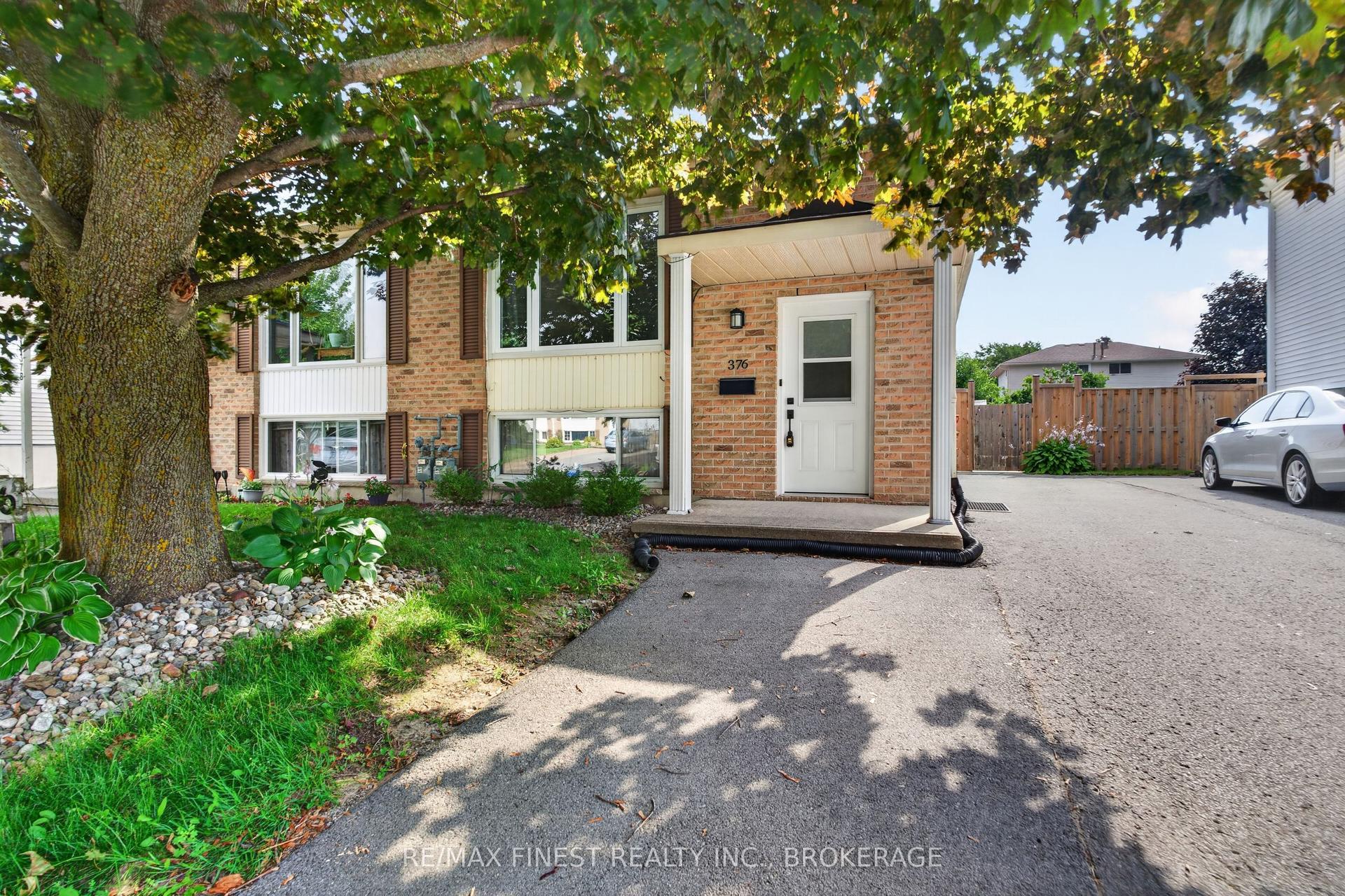 376 Melanie Avenue, Kingston — Semi-Detached for sale, photo 1