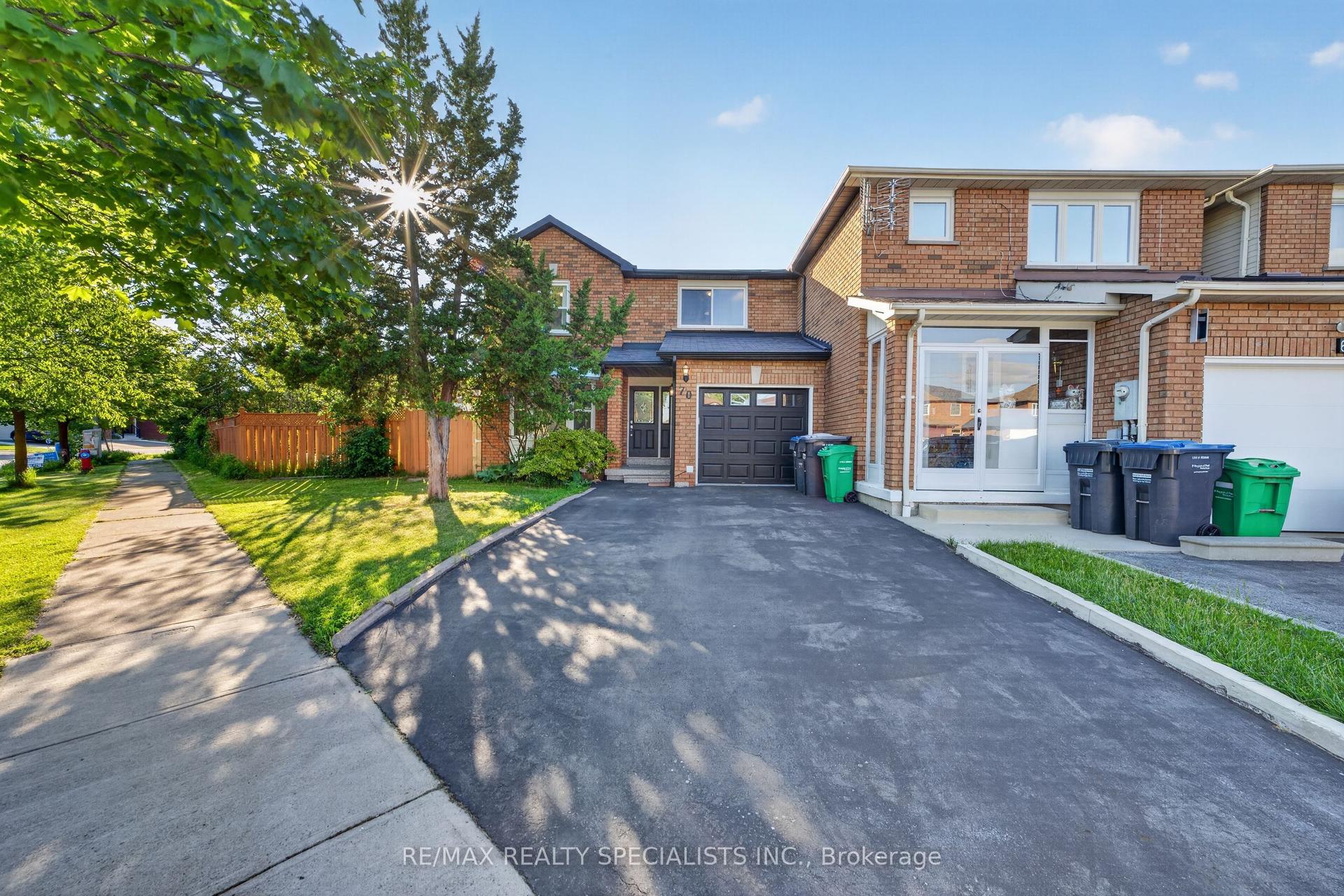 70 Tulip Drive — photo 1