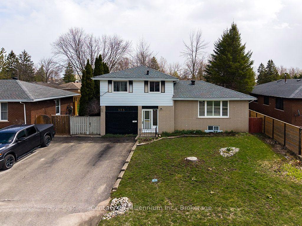 555 Spruce Street, Collingwood — Detached for sale, photo 1