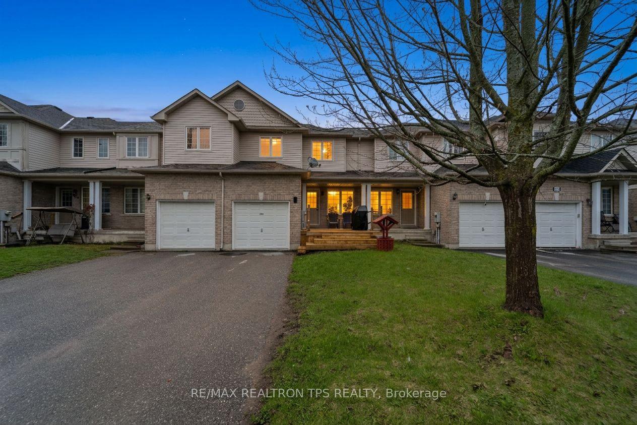 263 Sprucewood Crescent — photo 1