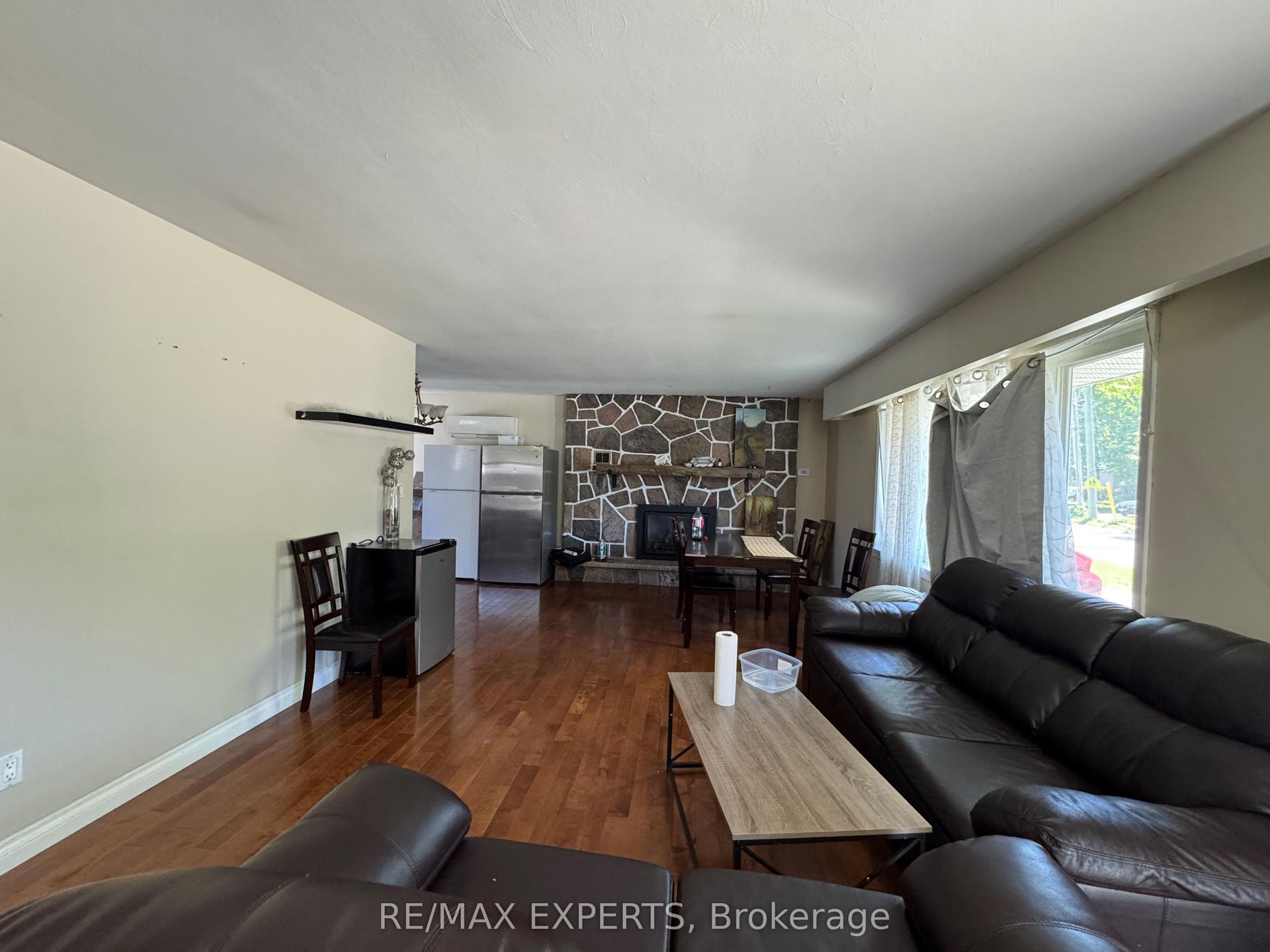 1 Erie Street — photo 1